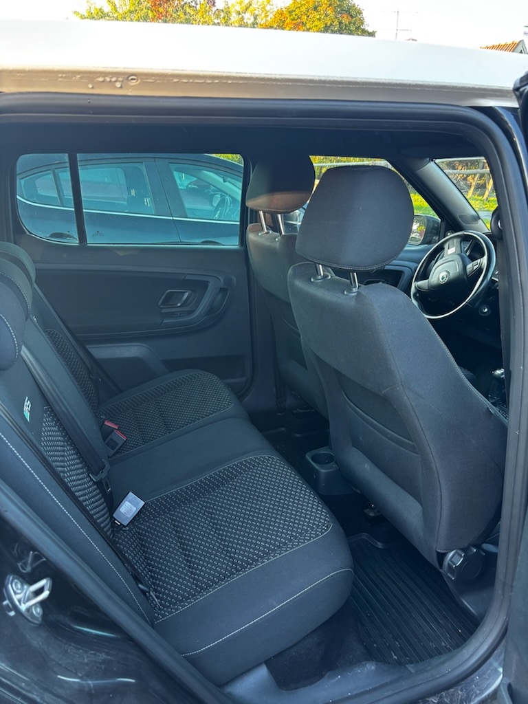 Skoda Fabia RS 1.4 TSI DSG Sekventiell 2011, bild 4/4