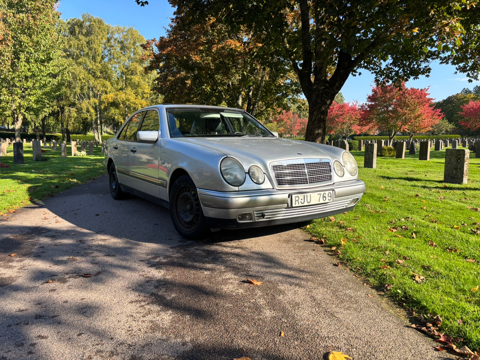 Mercedes-Benz E