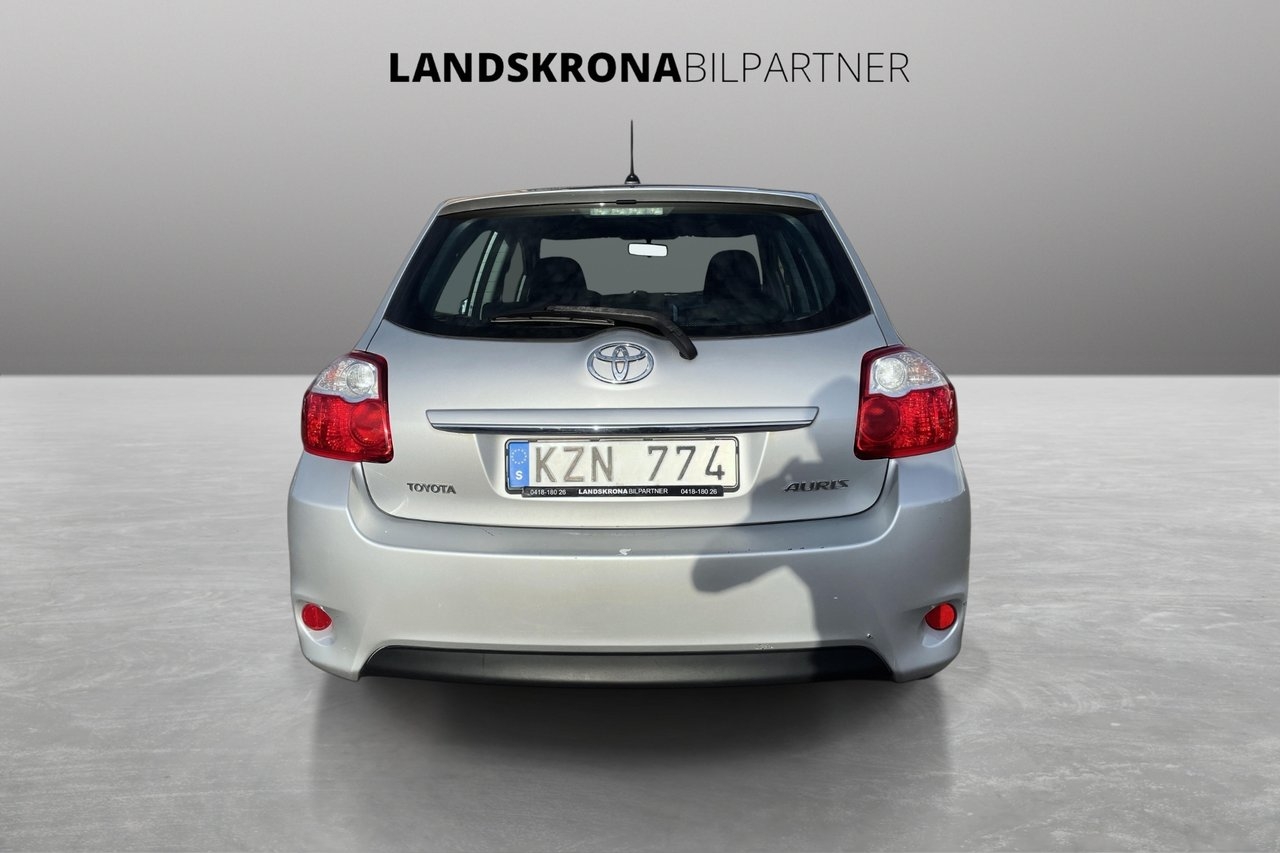 Toyota Auris 1.4 D-4D 2010, photo 6/10