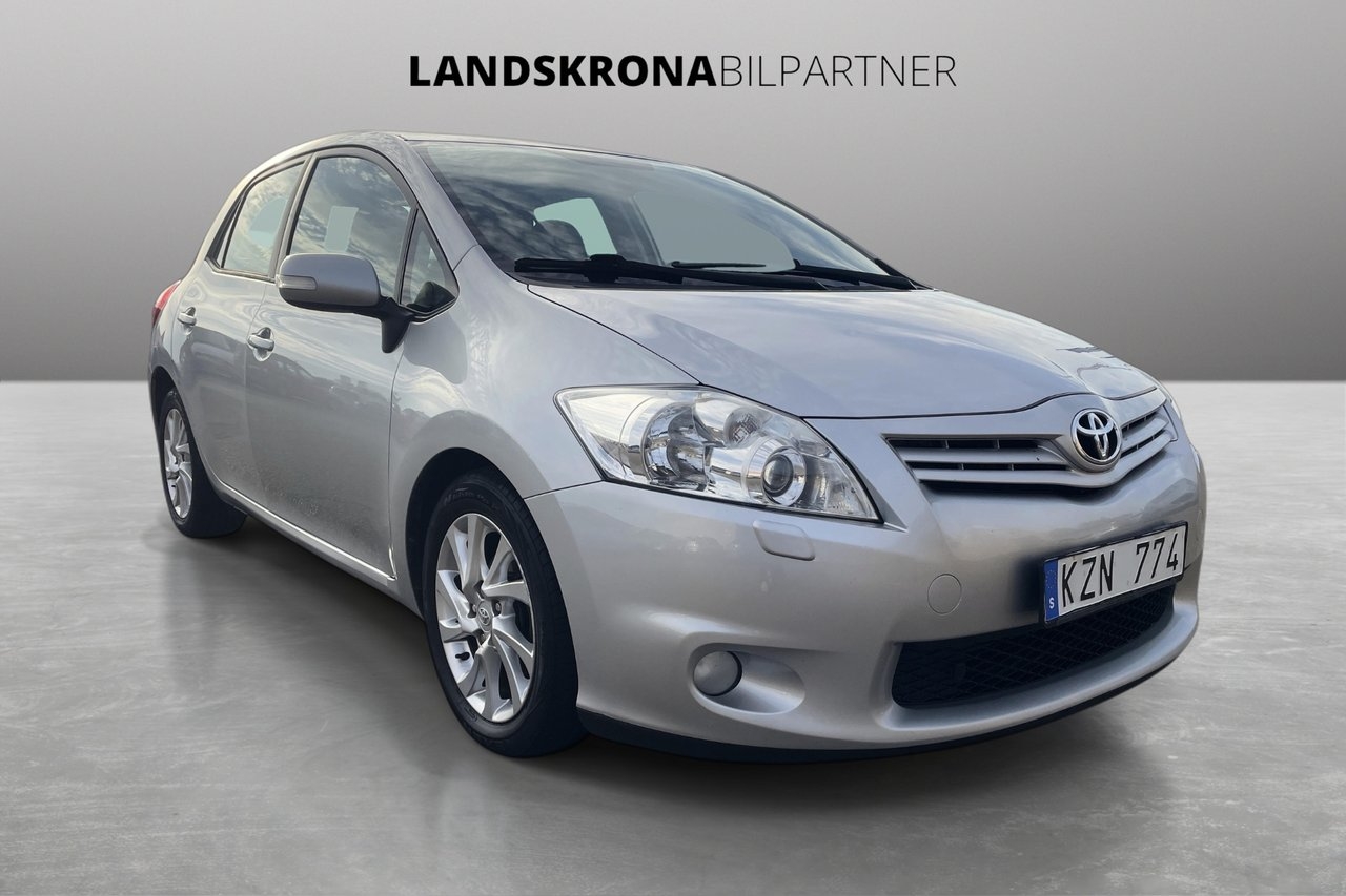 Toyota Auris 1.4 D-4D 2010, photo 3/10