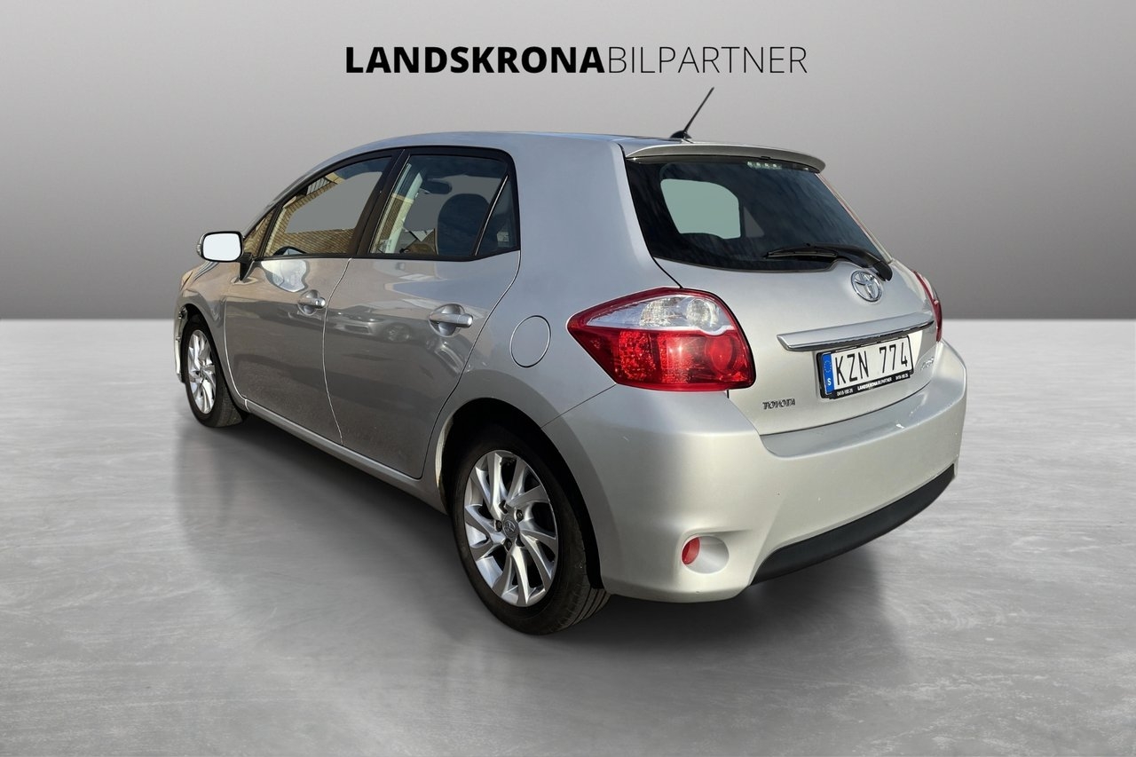 Toyota Auris 1.4 D-4D 2010, photo 7/10