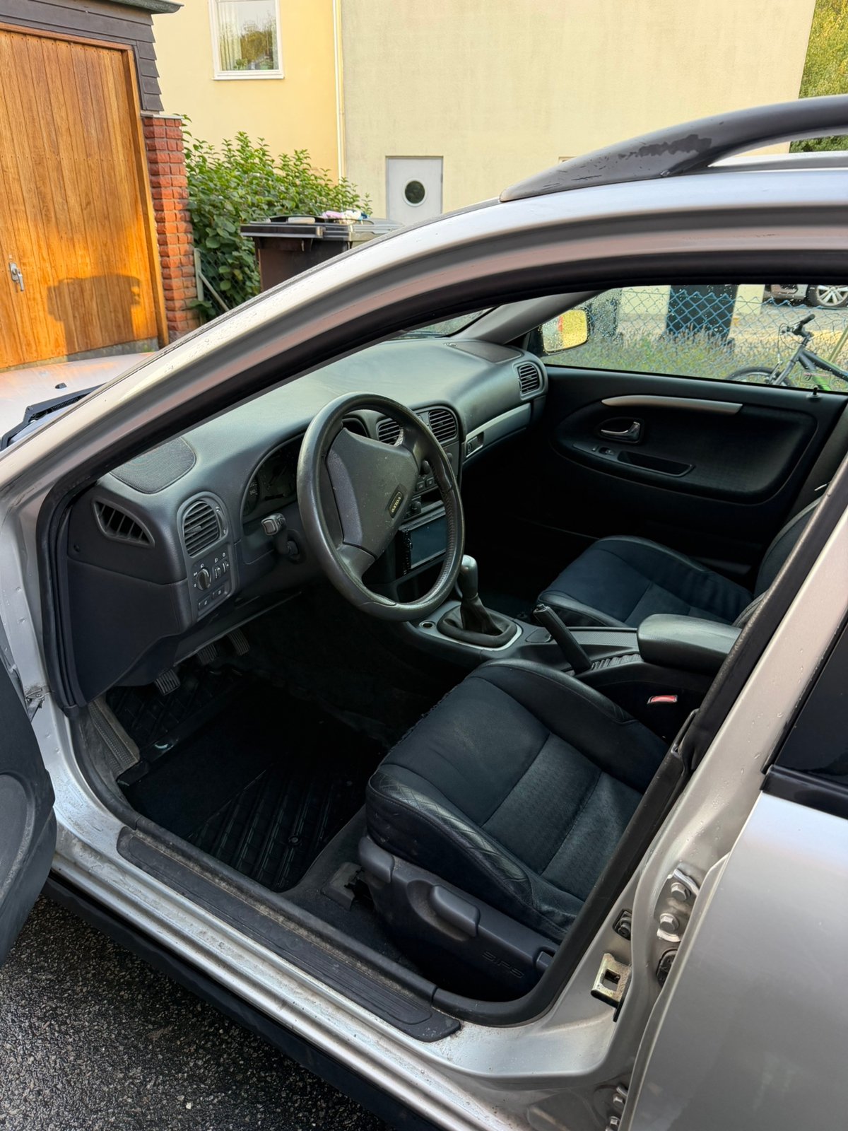 Volvo V40 2.0T Manuell 2003, bild 5/7