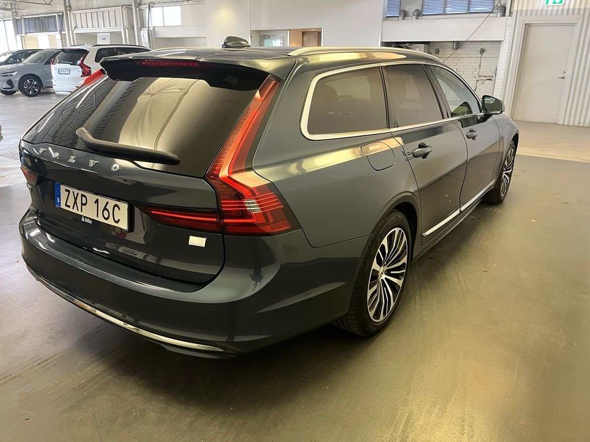Volvo V90 Recharge T6 Core Bright 2024, photo 5/10