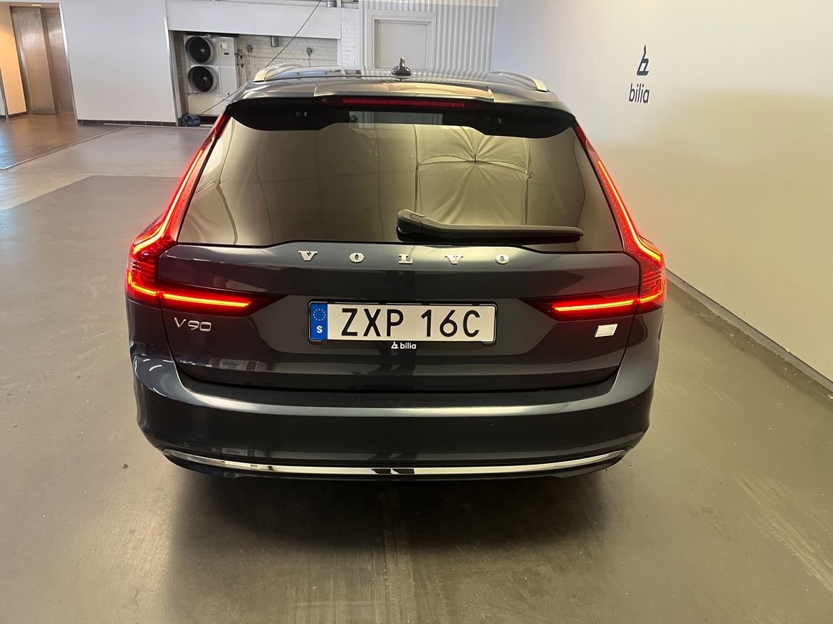 Volvo V90 Recharge T6 Core Bright 2024, photo 4/10