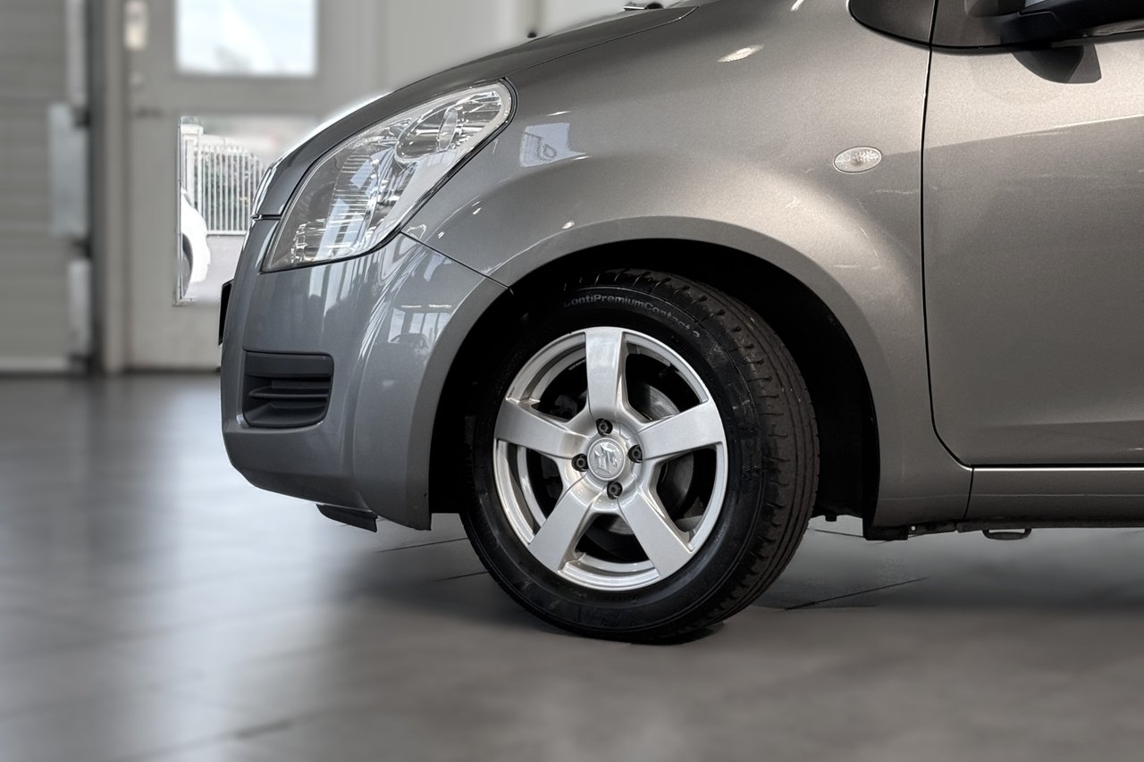 Suzuki Splash 2011, bild 2/7