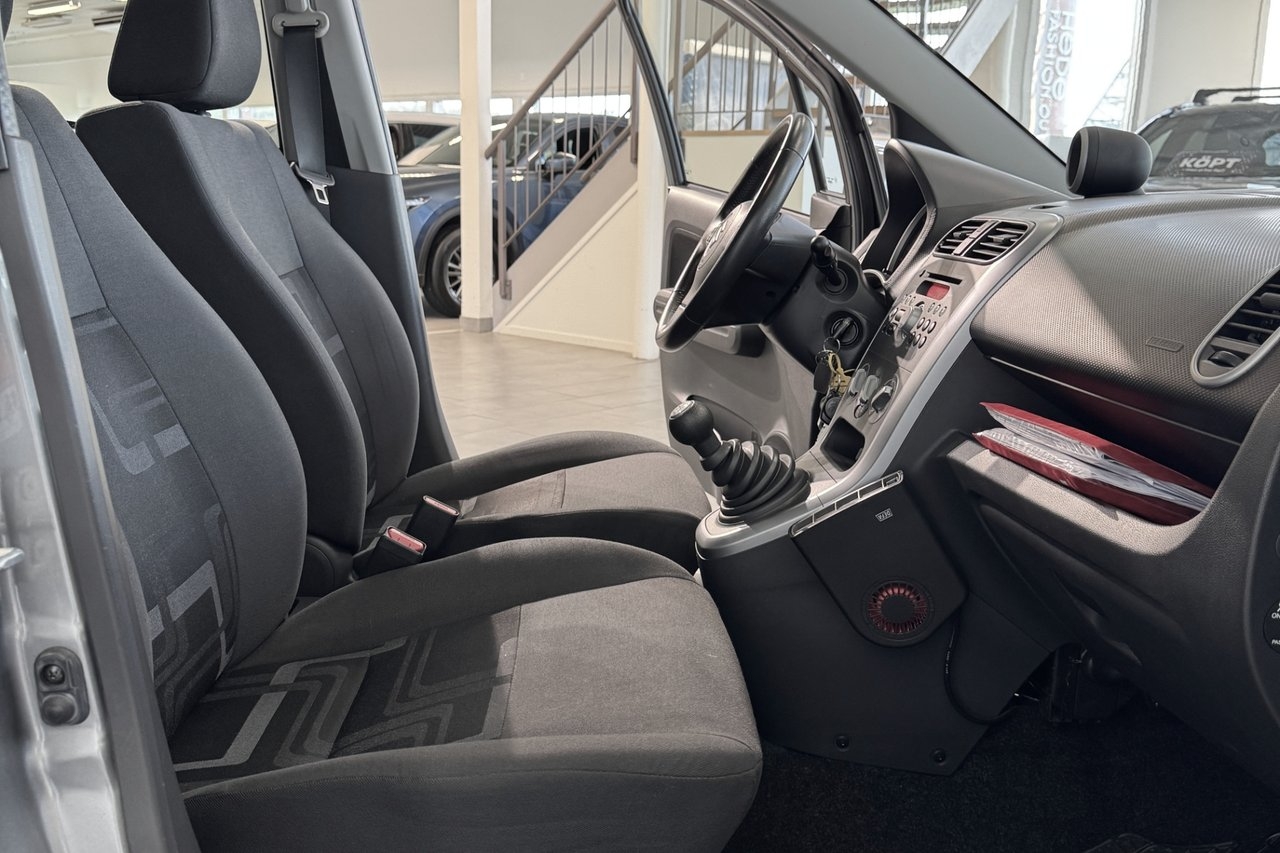 Suzuki Splash 2011, bild 7/7