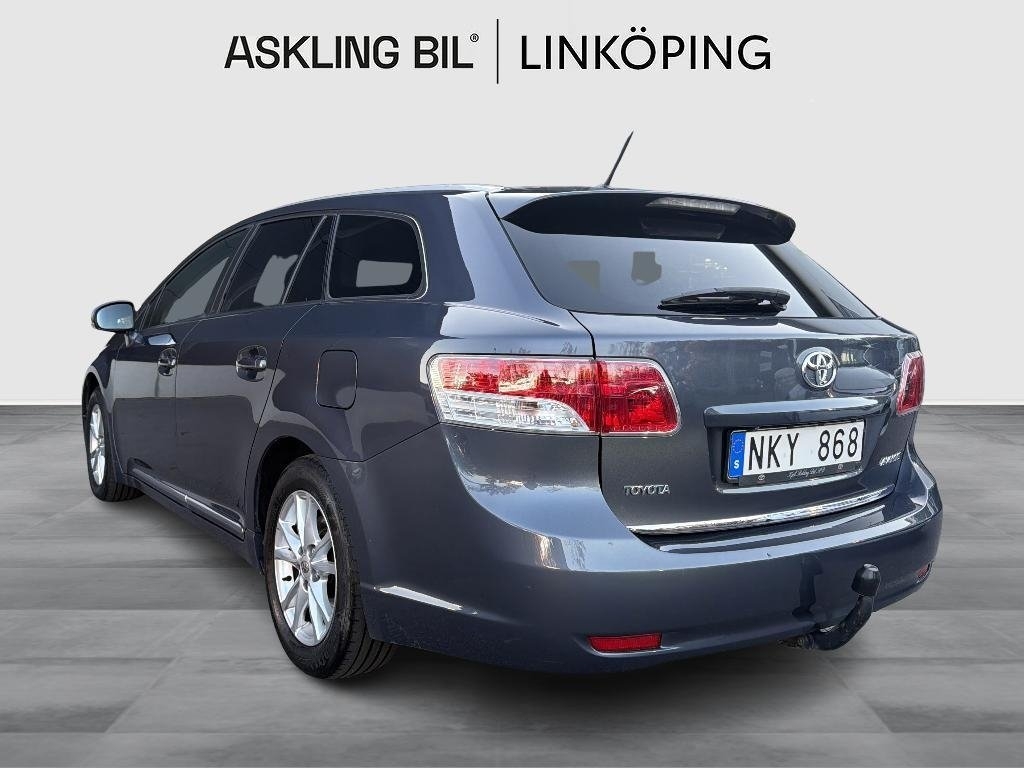 Toyota Avensis Kombi 2.0 Business Drag 2011, bild 2/10