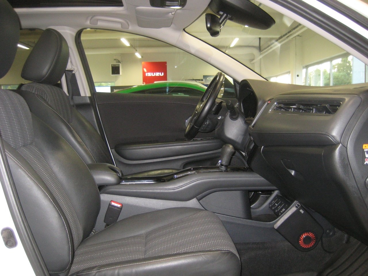 Honda HR-V 1.5 i-VTEC CVT Euro 6 2018, photo 6/10