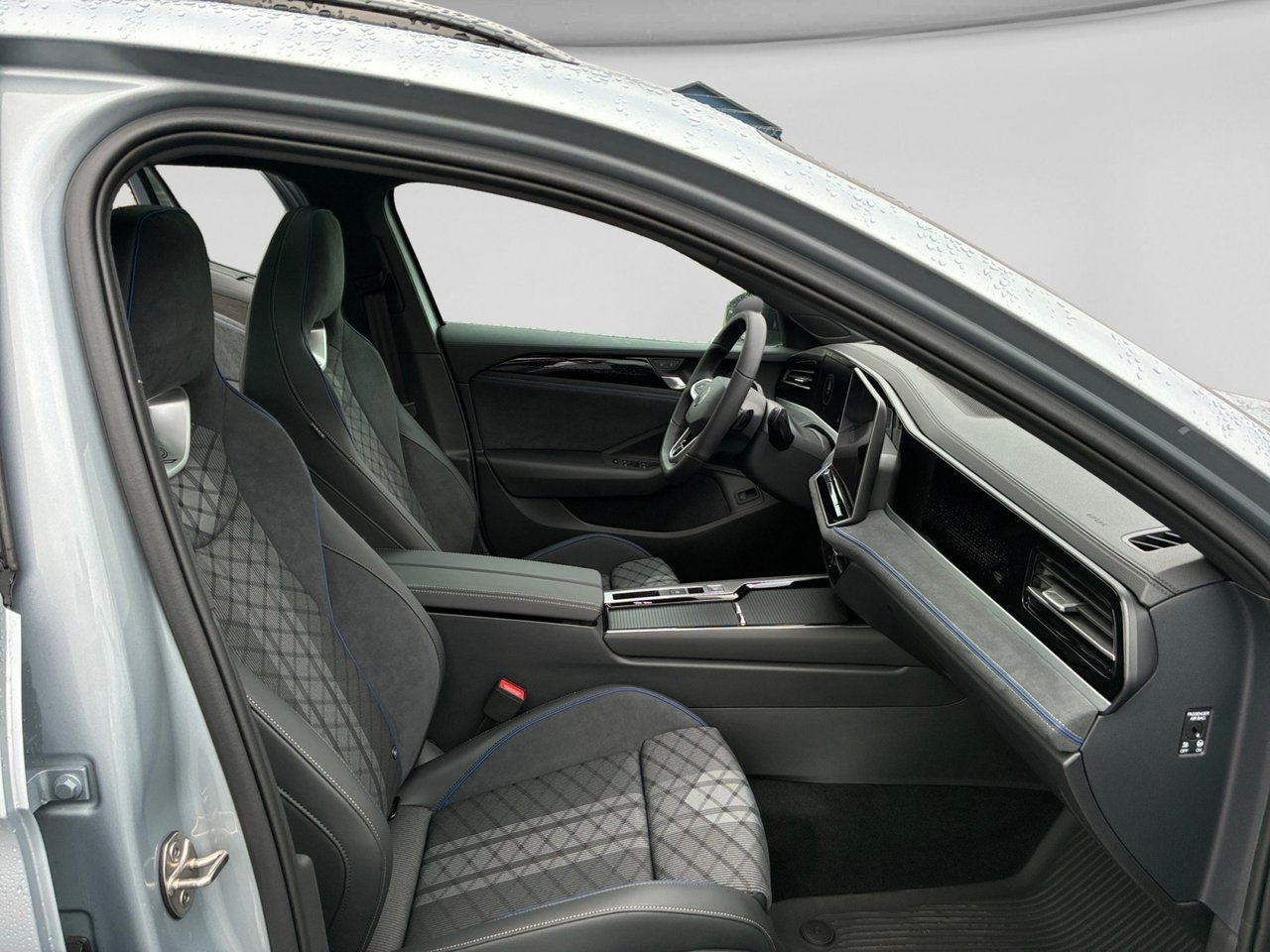 Volkswagen Passat 2026, bild 2/10