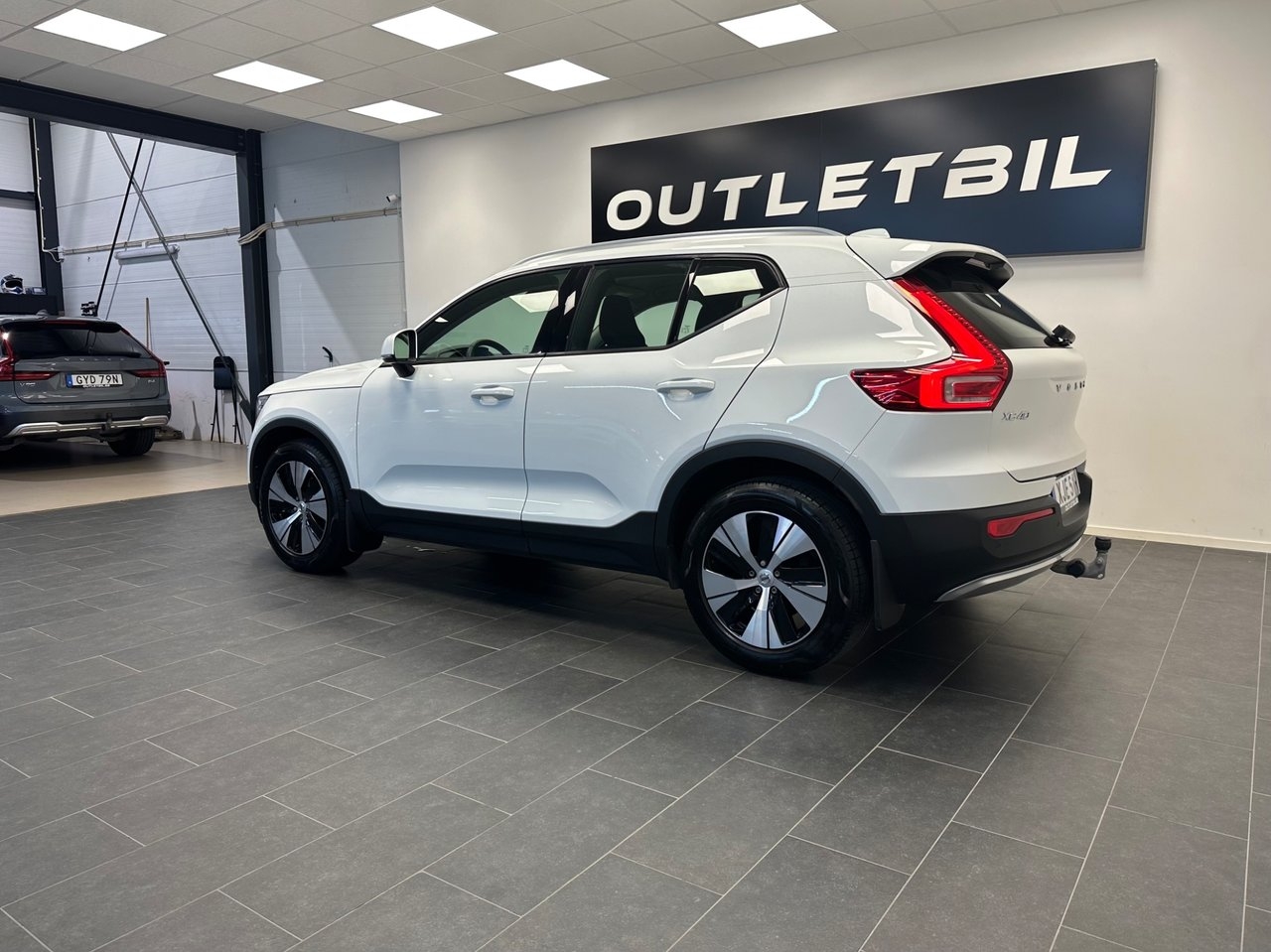 Volvo XC40 T3 Geartronic Momentum 2022, bild 4/10