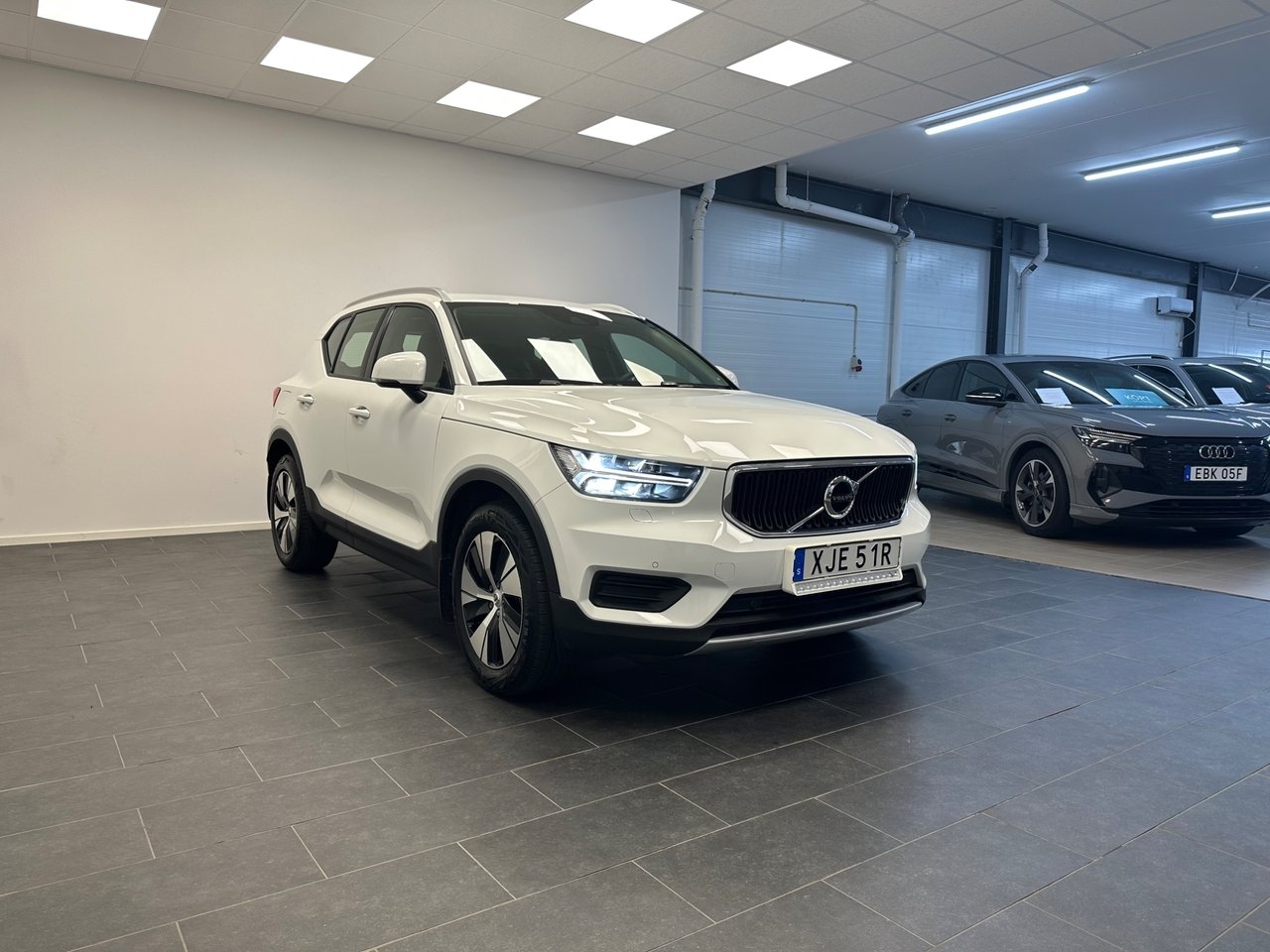 Volvo XC40 T3 Geartronic Momentum 2022, bild 6/10