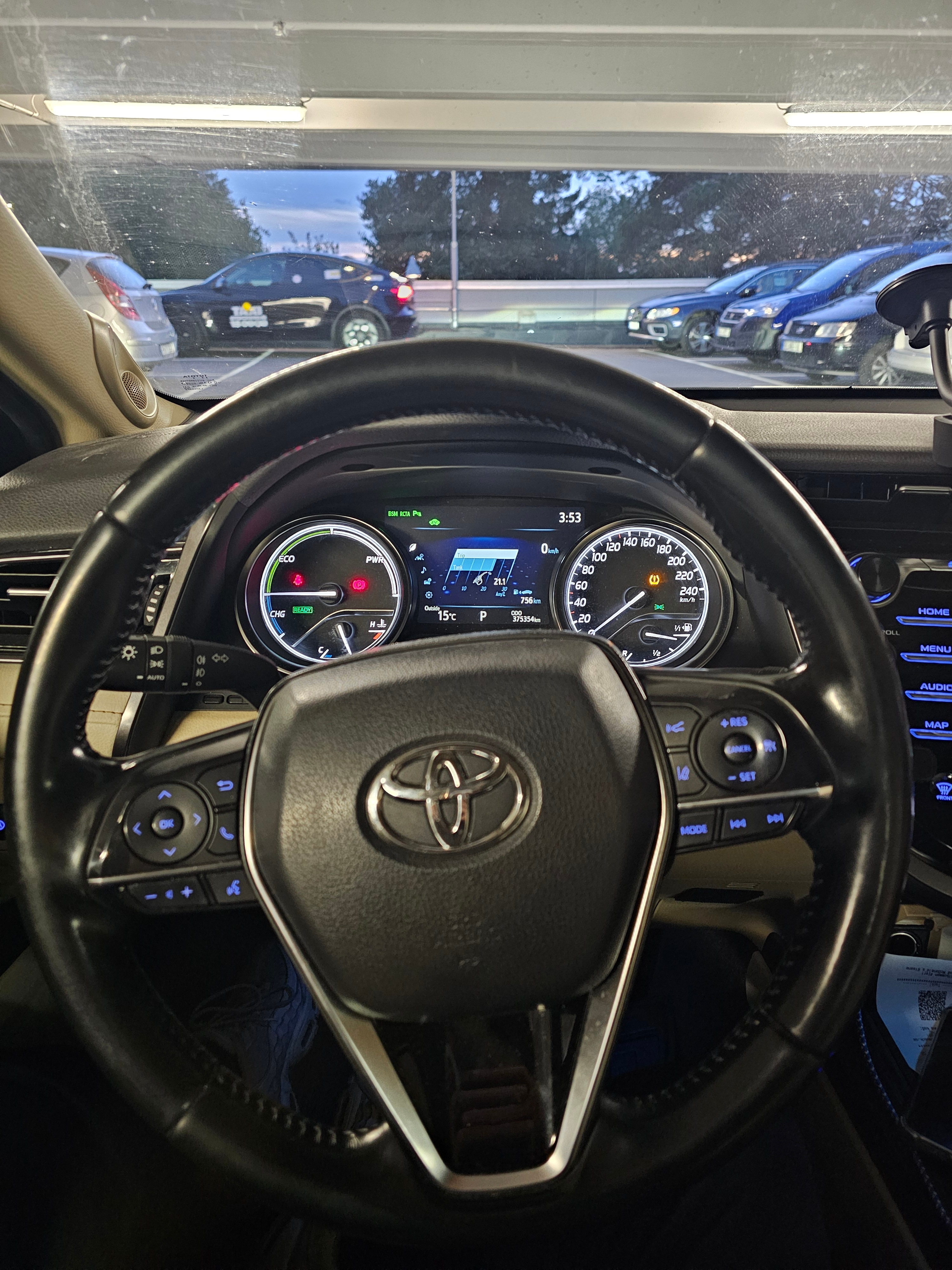 Toyota Camry Hybrid CVT 2020, bild 2/7