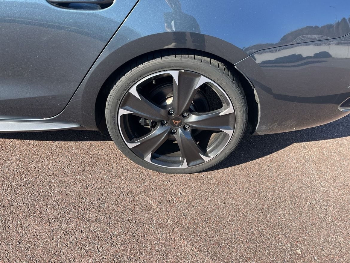 Cupra Leon VZ 245 hk Hybrid 2024, bild 8/8