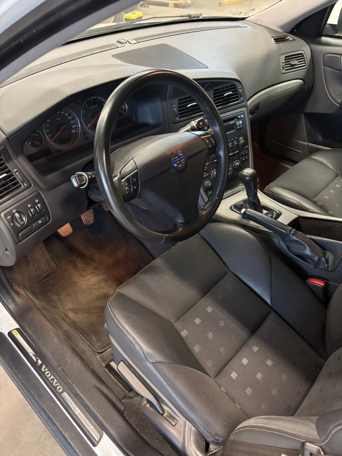 Volvo S60 2.4 Manuell 2007, photo 4/7