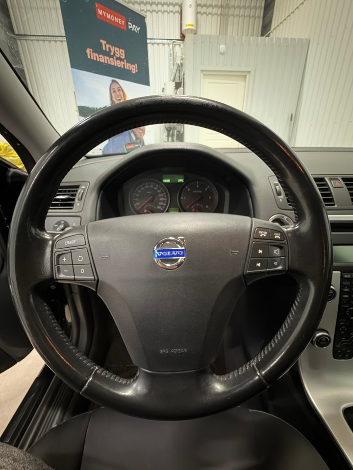 Volvo V50 D2 Momentum Euro 5 2011, kuva 4/10