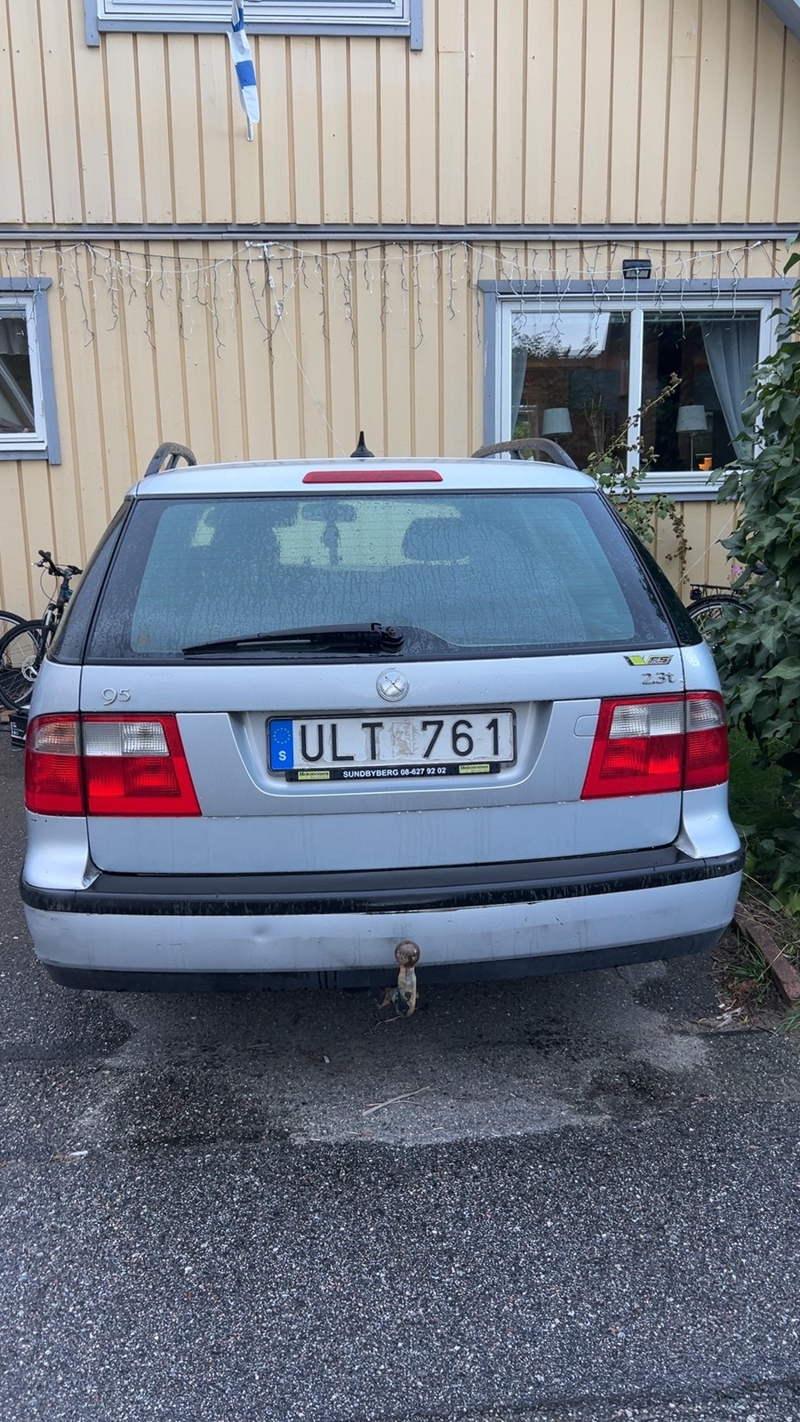 Saab 9-5 SportCombi 2.3t Manuell 2004, bild 2/3