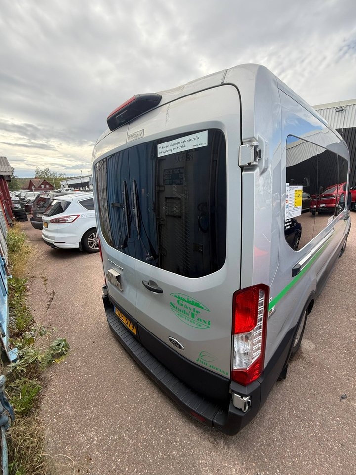 Ford Transit 350 Kombi 2023, bild 6/6