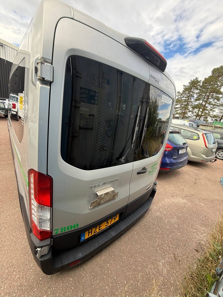 Ford Transit 350 Kombi 2023, bild 3/6