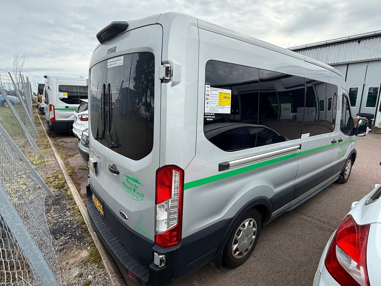 Ford Transit 350 Kombi 2023, bild 5/6