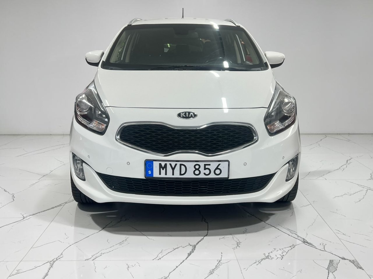 Kia Carens 1.7 CRDi Manuell, 115hk GLS 2016, bild 2/10