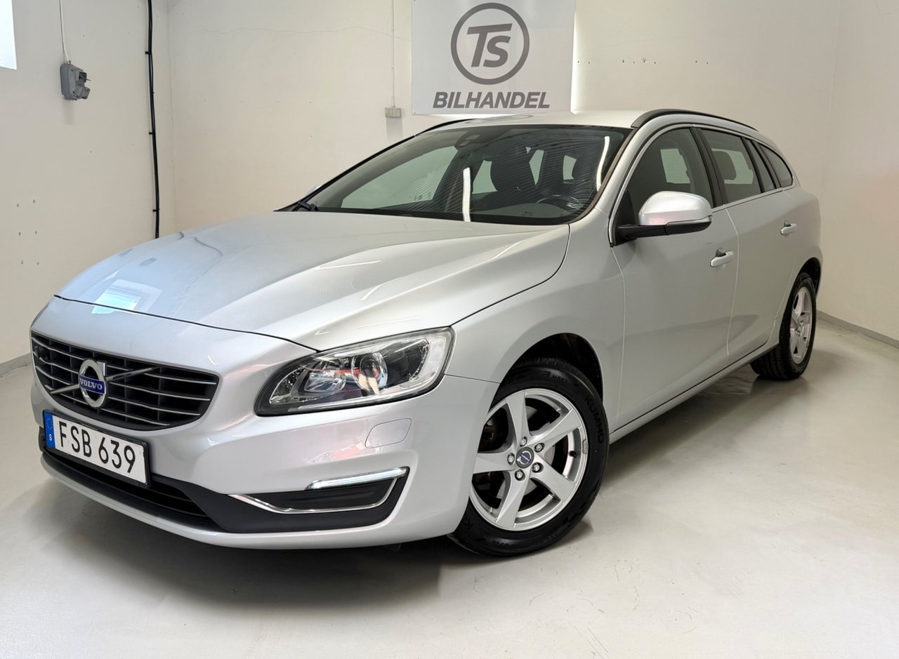 Volvo V60 D4 181HK Automat Momentum 2015, bild 2/10