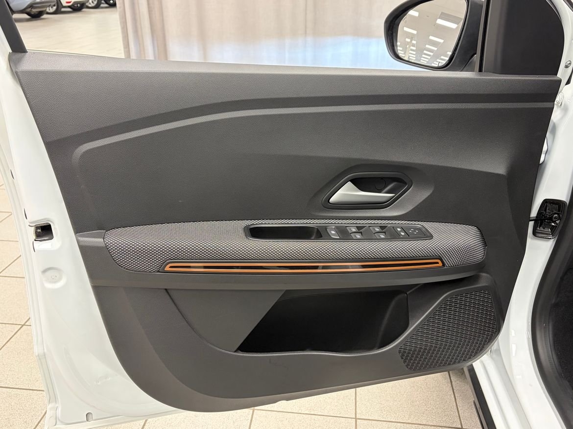 Dacia Sandero Stepway 2023, bild 5/10
