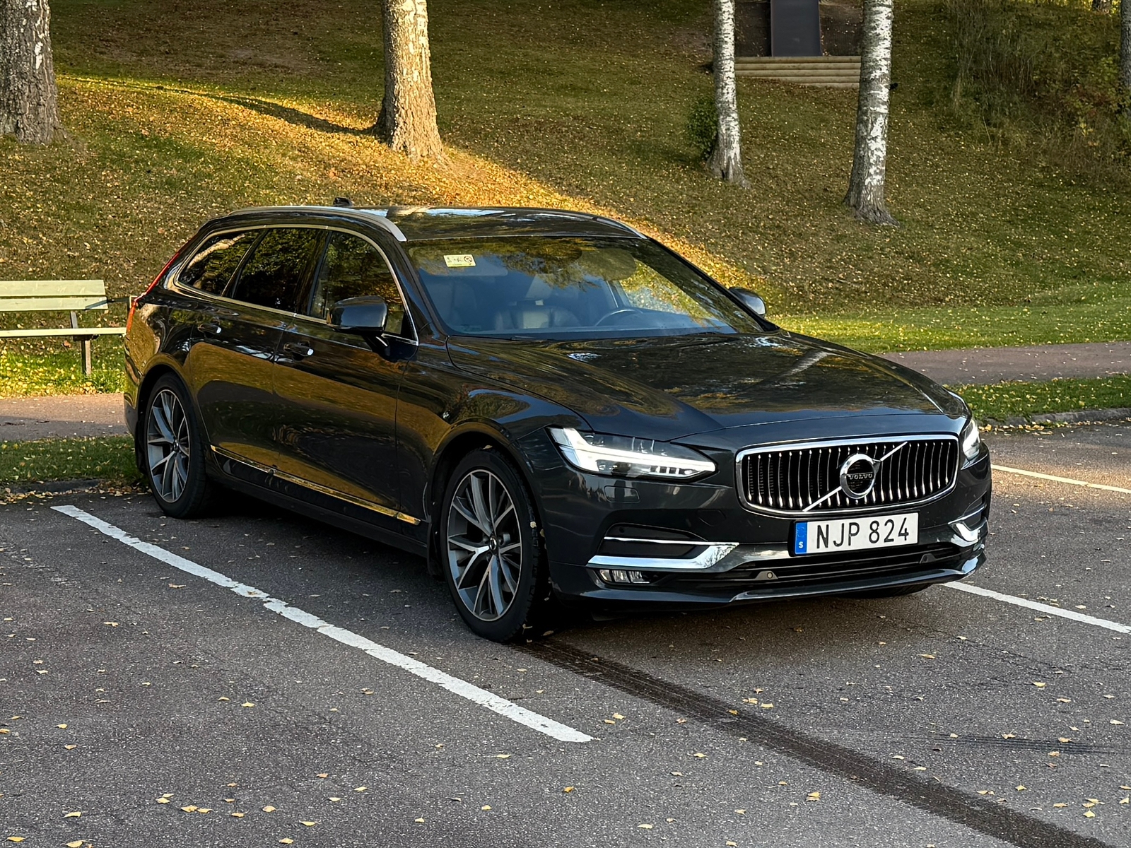 Volvo V90