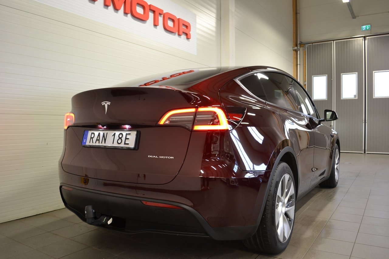 Tesla Model Y 2023, bild 7/10