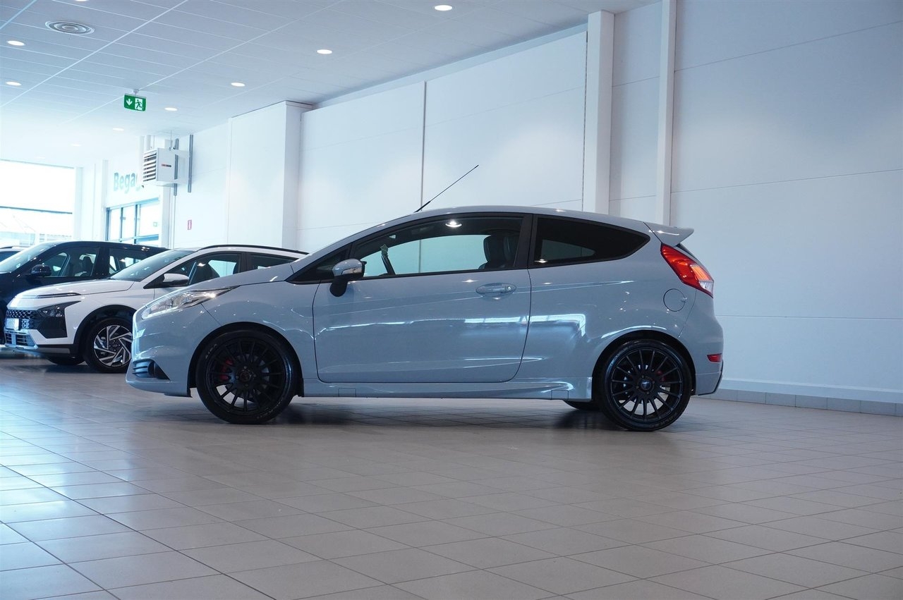 Ford Fiesta 2016, kuva 4/10