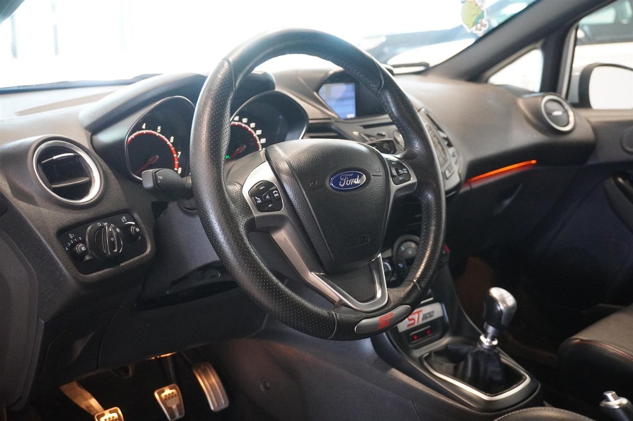 Ford Fiesta 2016, kuva 2/10