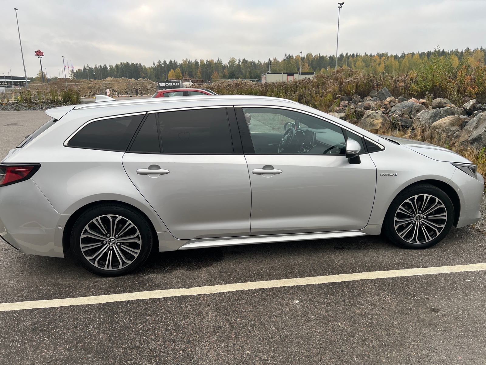 Toyota Corolla 2019, bild 2/4