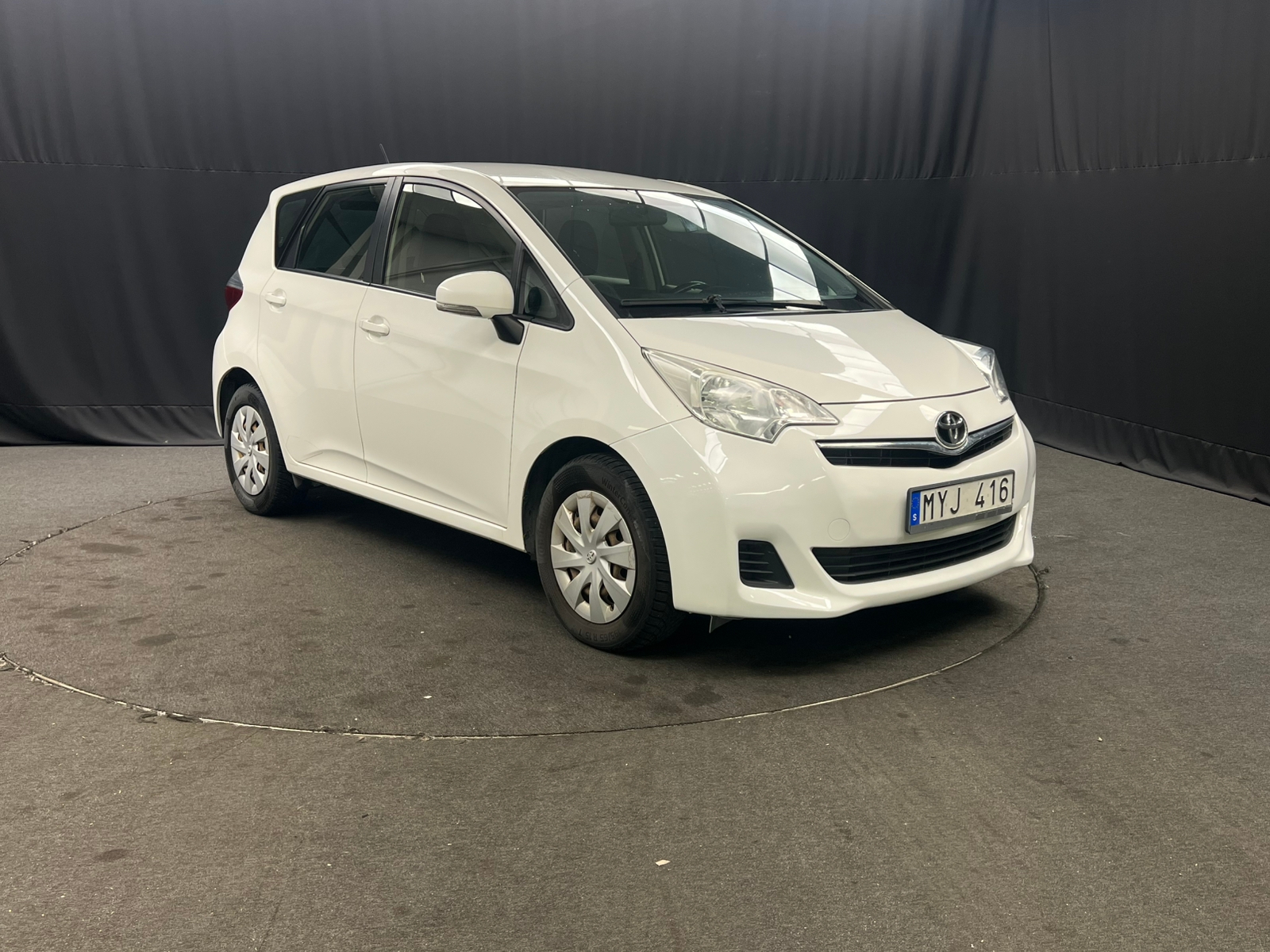 Toyota Verso-S 2012, bild 3/10