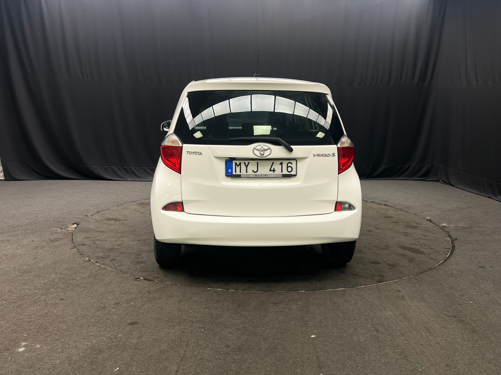 Toyota Verso-S 2012, bild 6/10