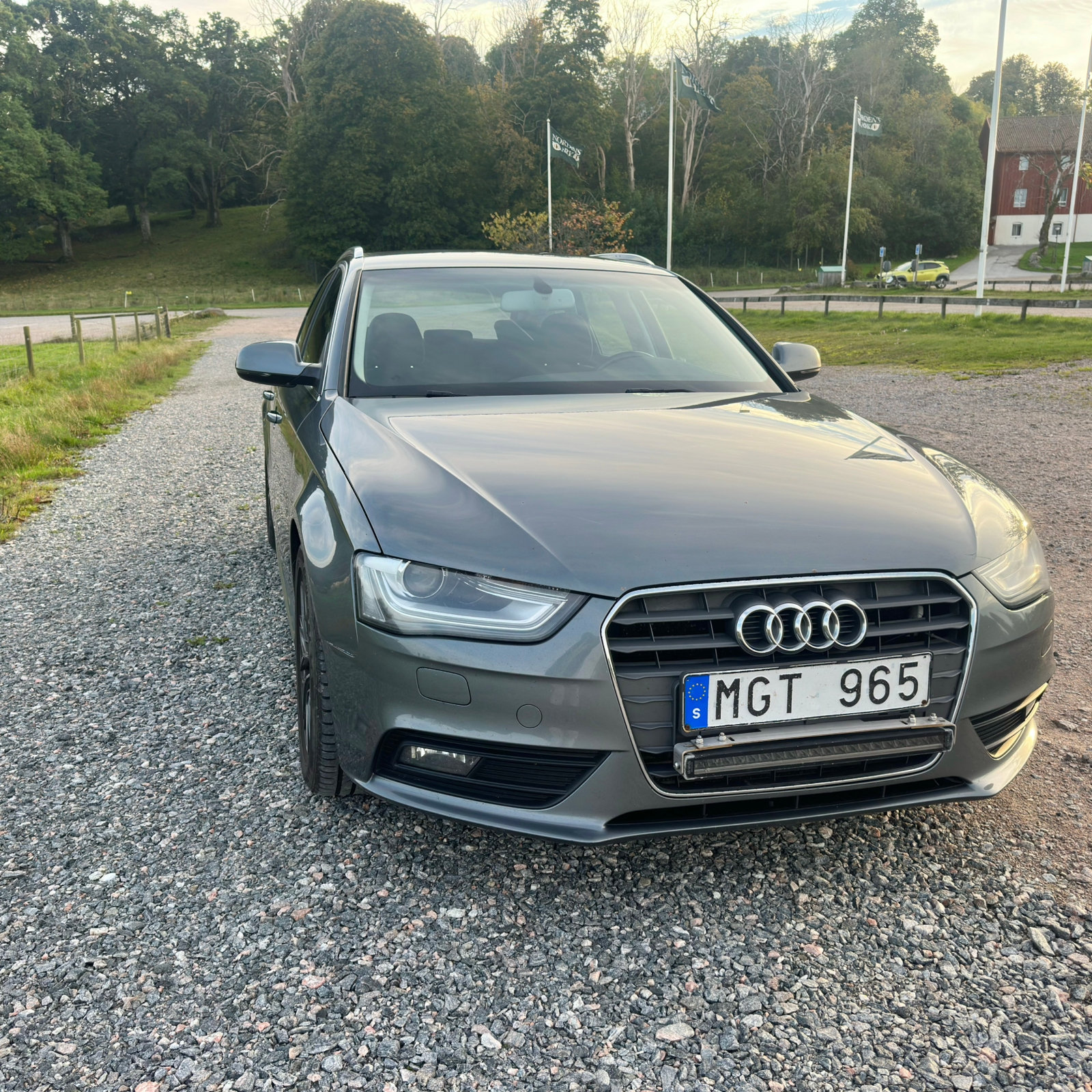 Audi A4 Avant 2.0 TDI DPF Manuell 2012, bild 3/10