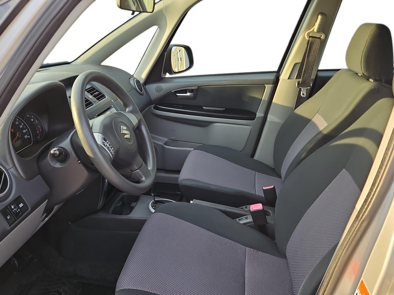 Suzuki SX4 1.6 DOHC 16V VVT Automatisk 2008, bild 6/8