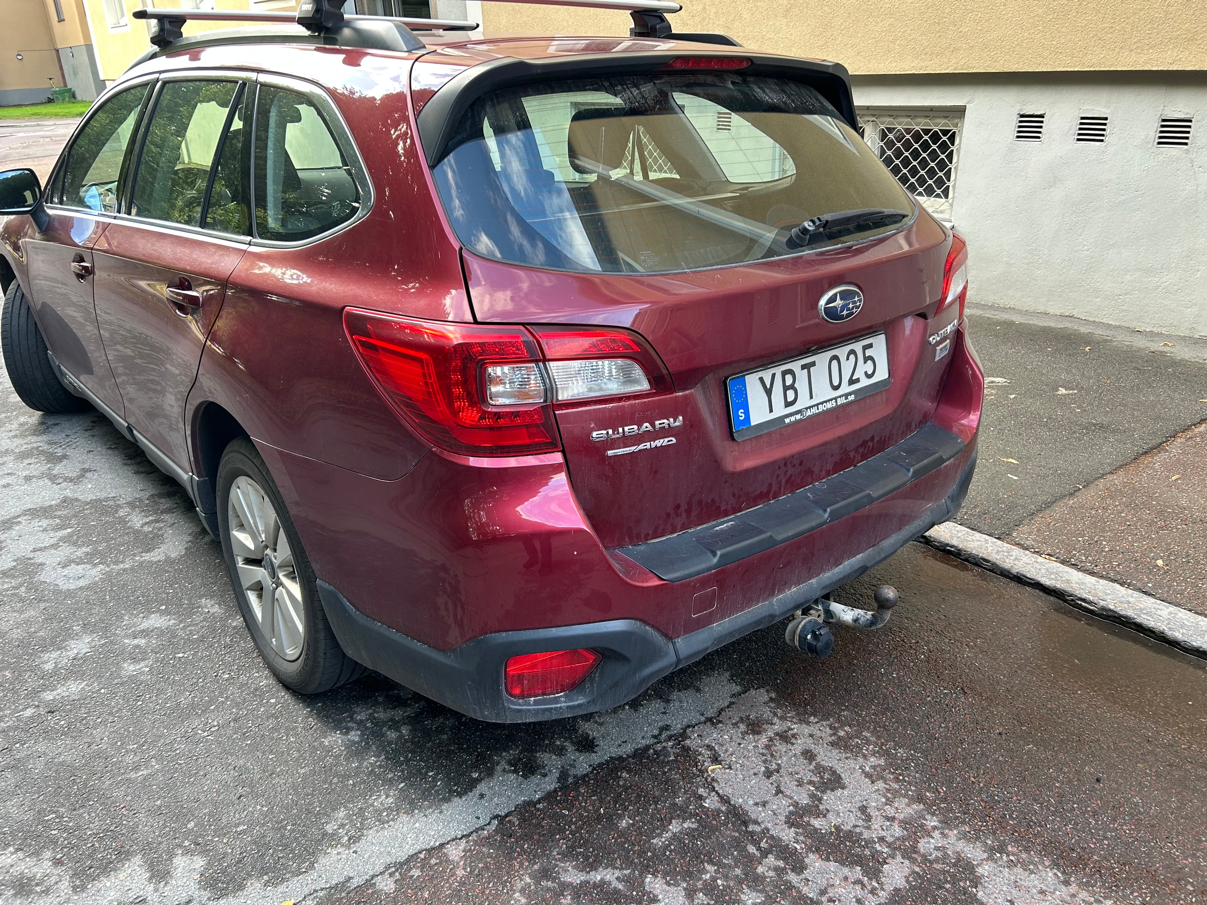 Subaru Outback 2.0 4WD Lineartronic 2015, bild 2/6