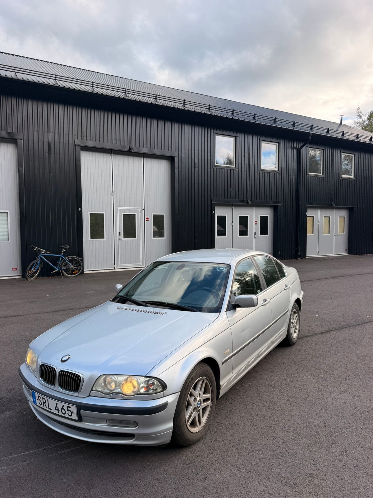 BMW 320