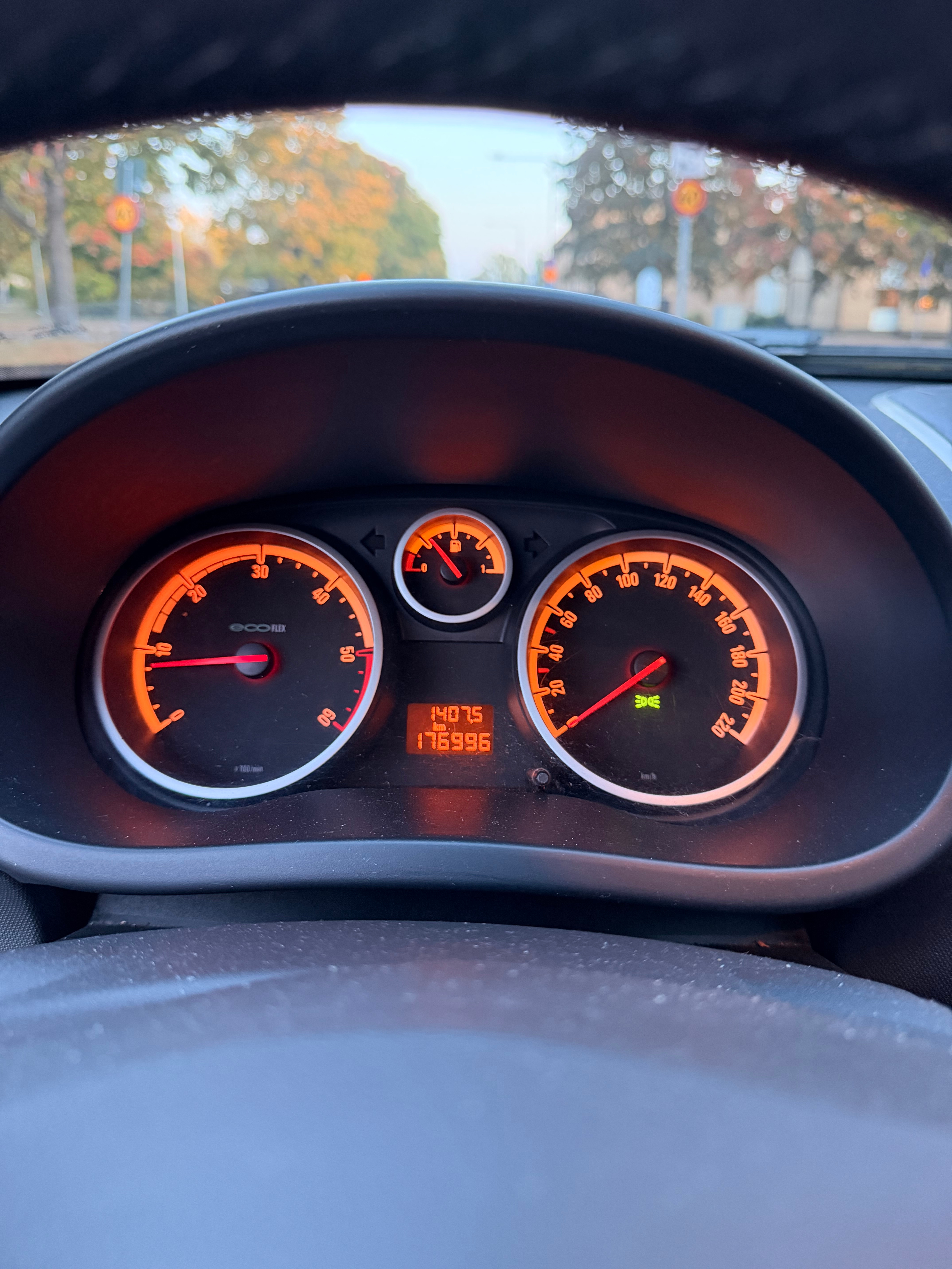 Opel Corsa 2008, bild 3/5