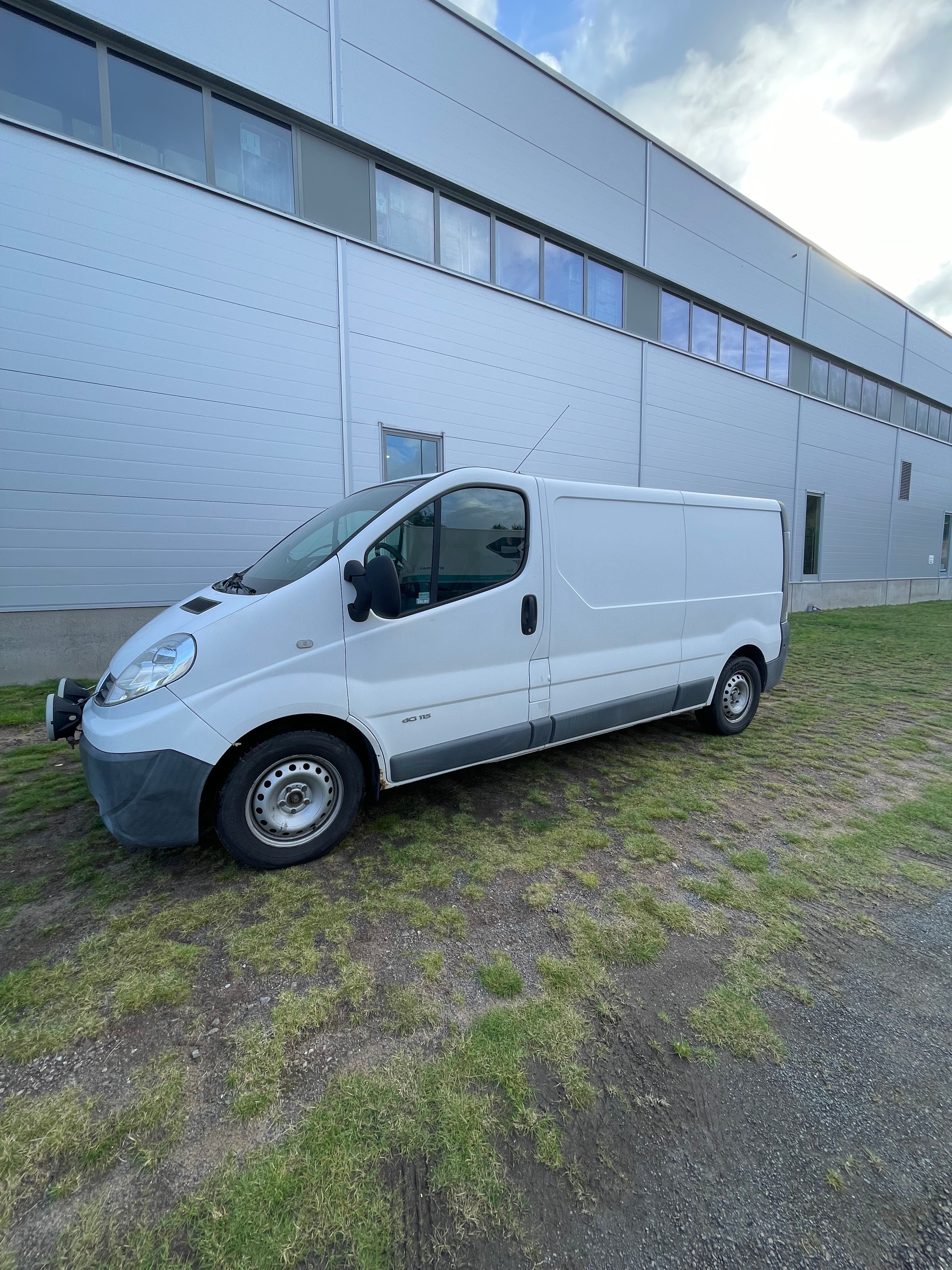 Renault Trafic 2008, photo 2/9