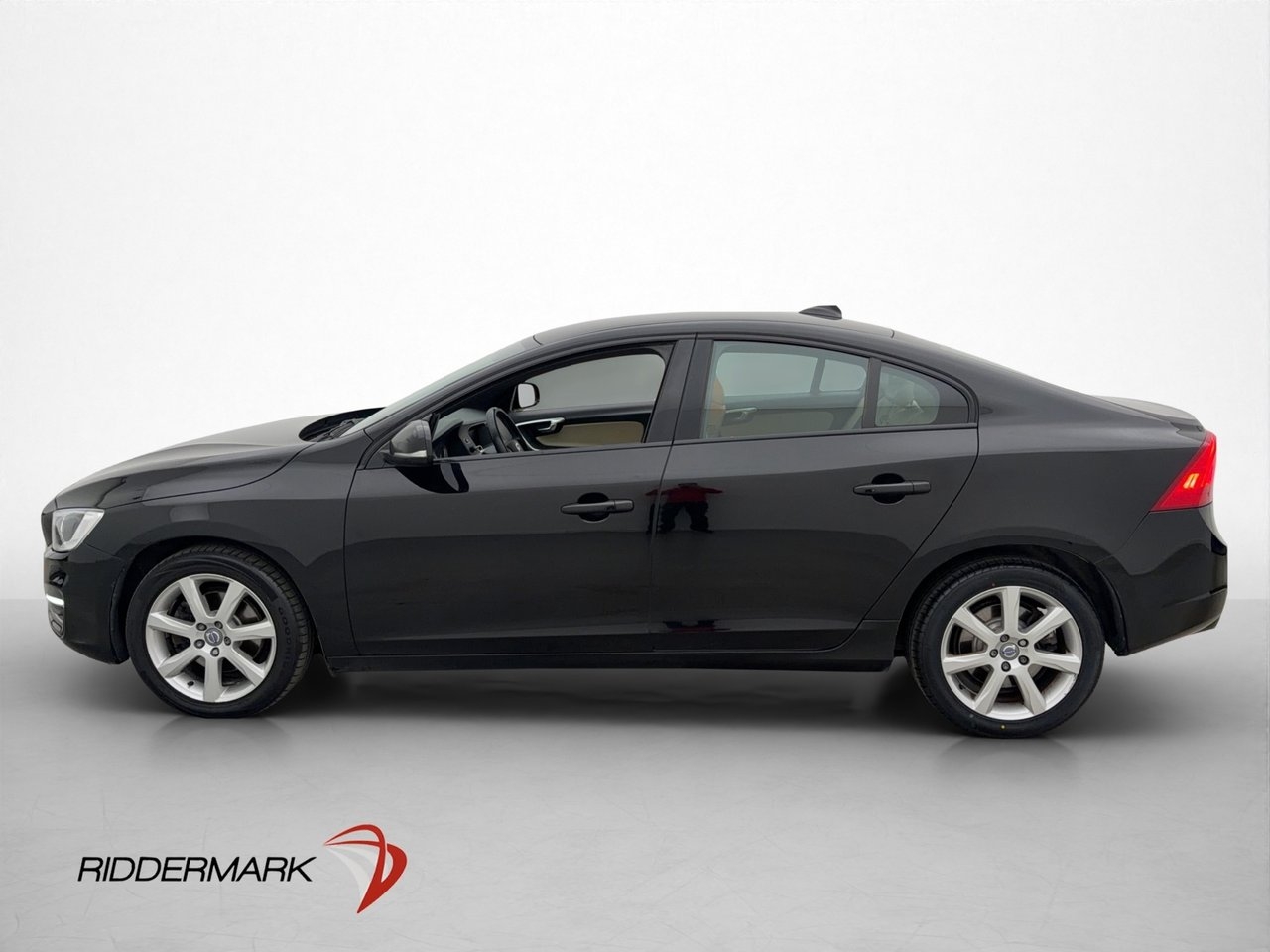 Volvo S60 2017, photo 5/10
