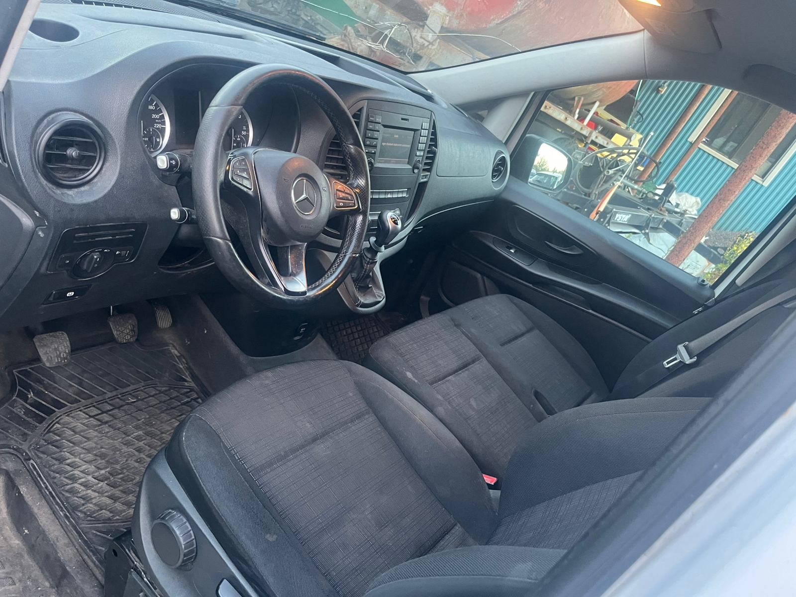 Mercedes-Benz Vito 111 CDI 2.8t Manuell 2015, bild 5/5