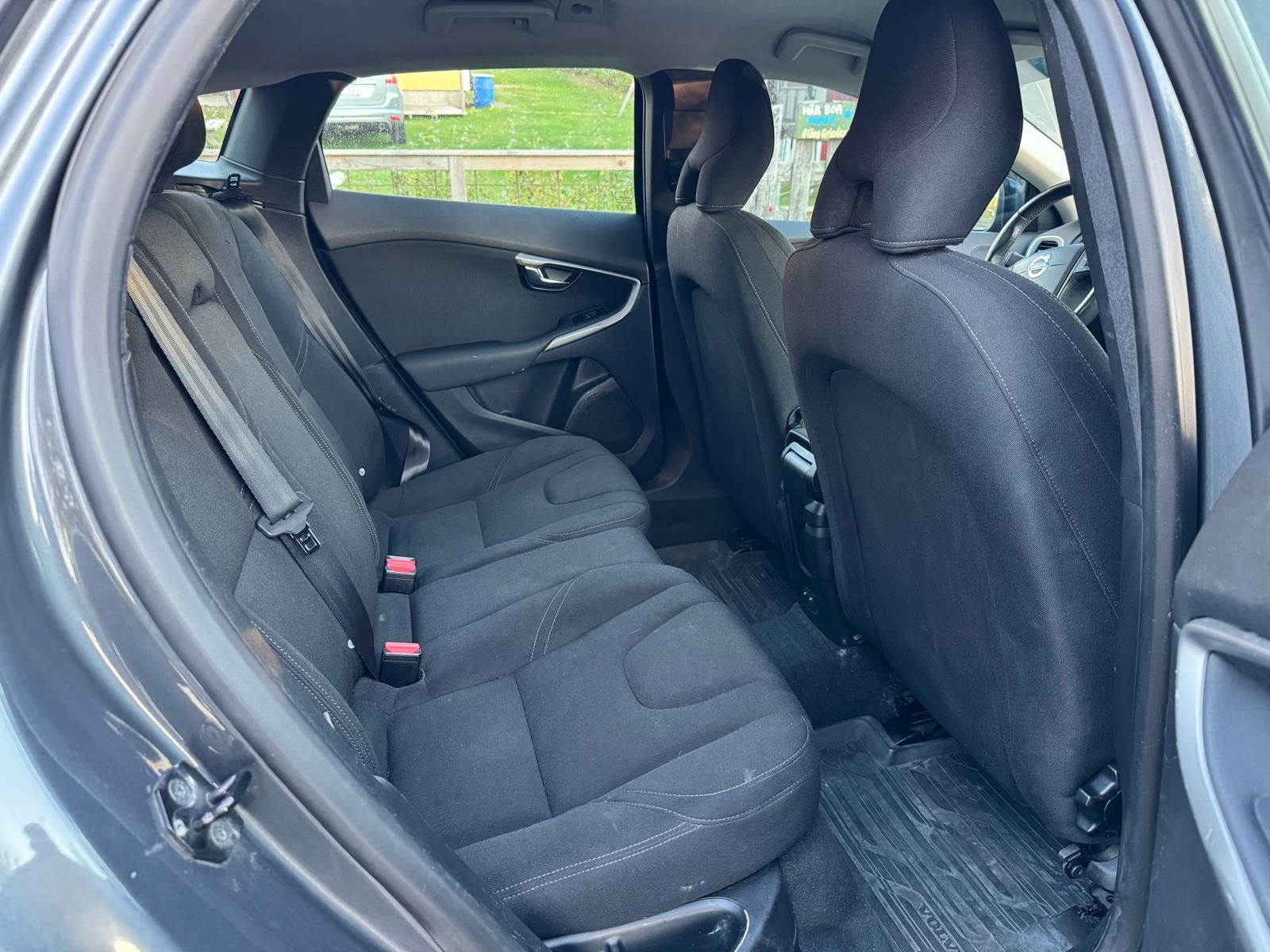 Volvo V40 D2 Manuell 2013, kuva 7/8