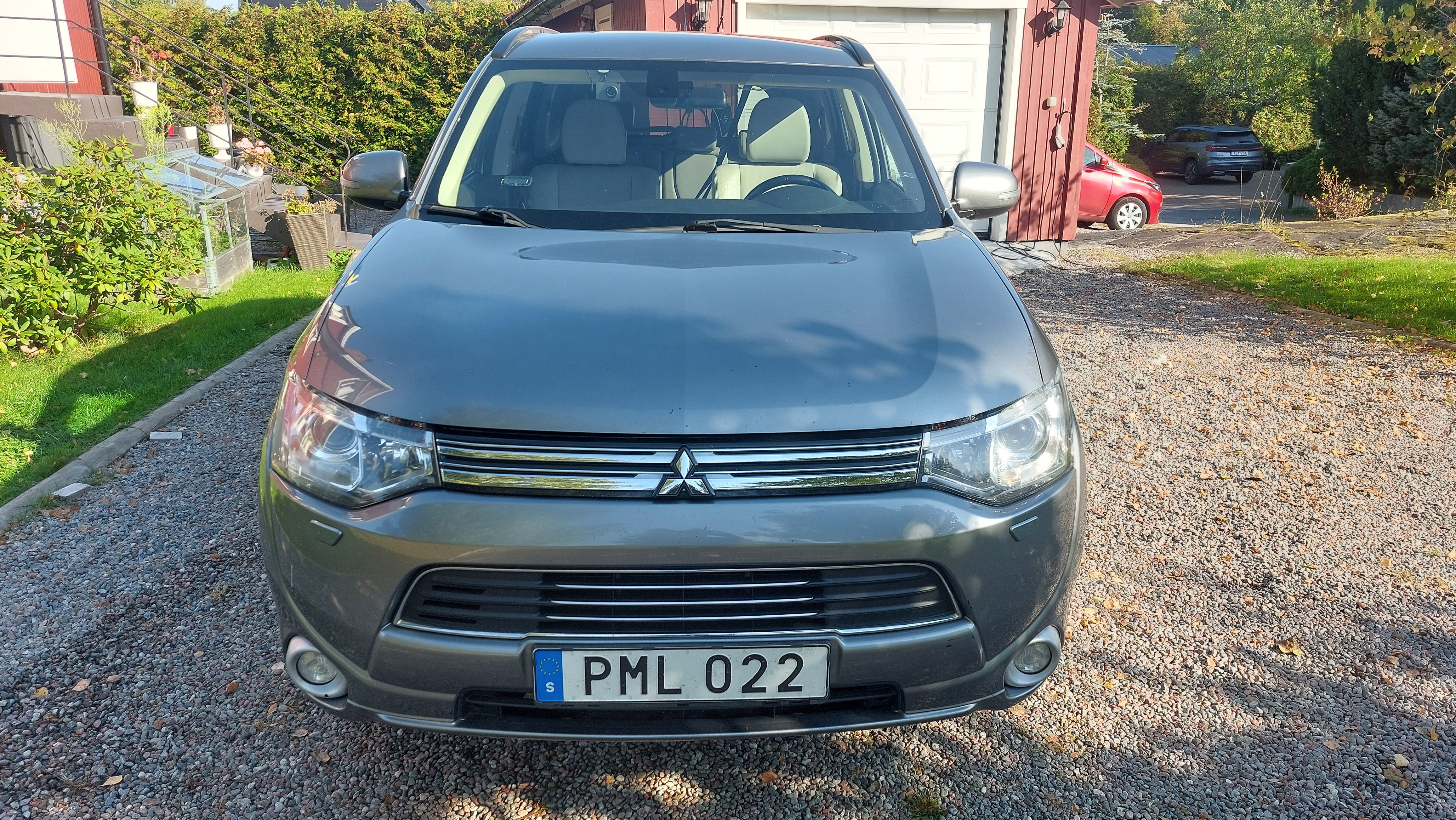 Mitsubishi Outlander PHEV CVT 2014, kuva 4/8