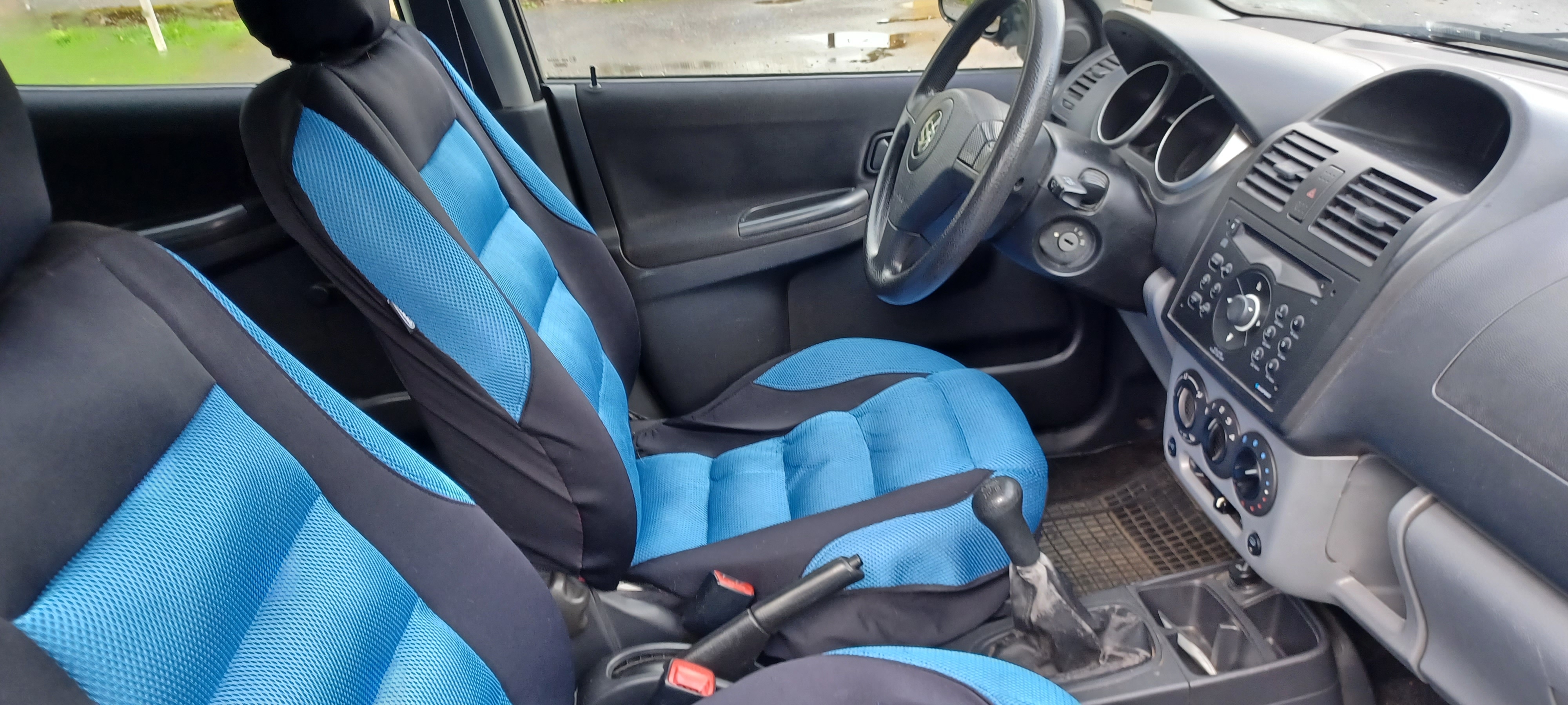 Suzuki Ignis 2003, bild 3/5