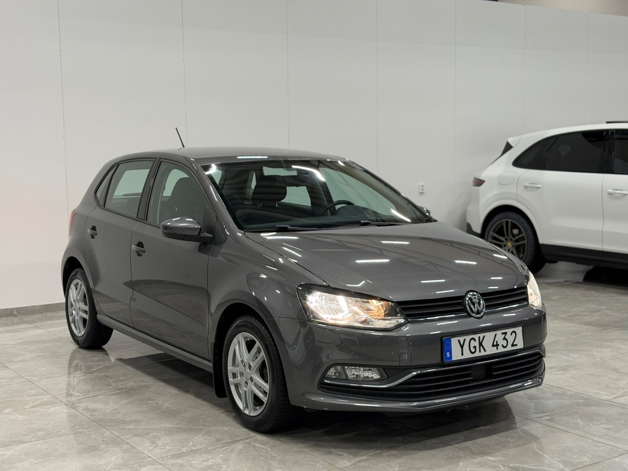 Volkswagen Polo 2017, bild 2/10