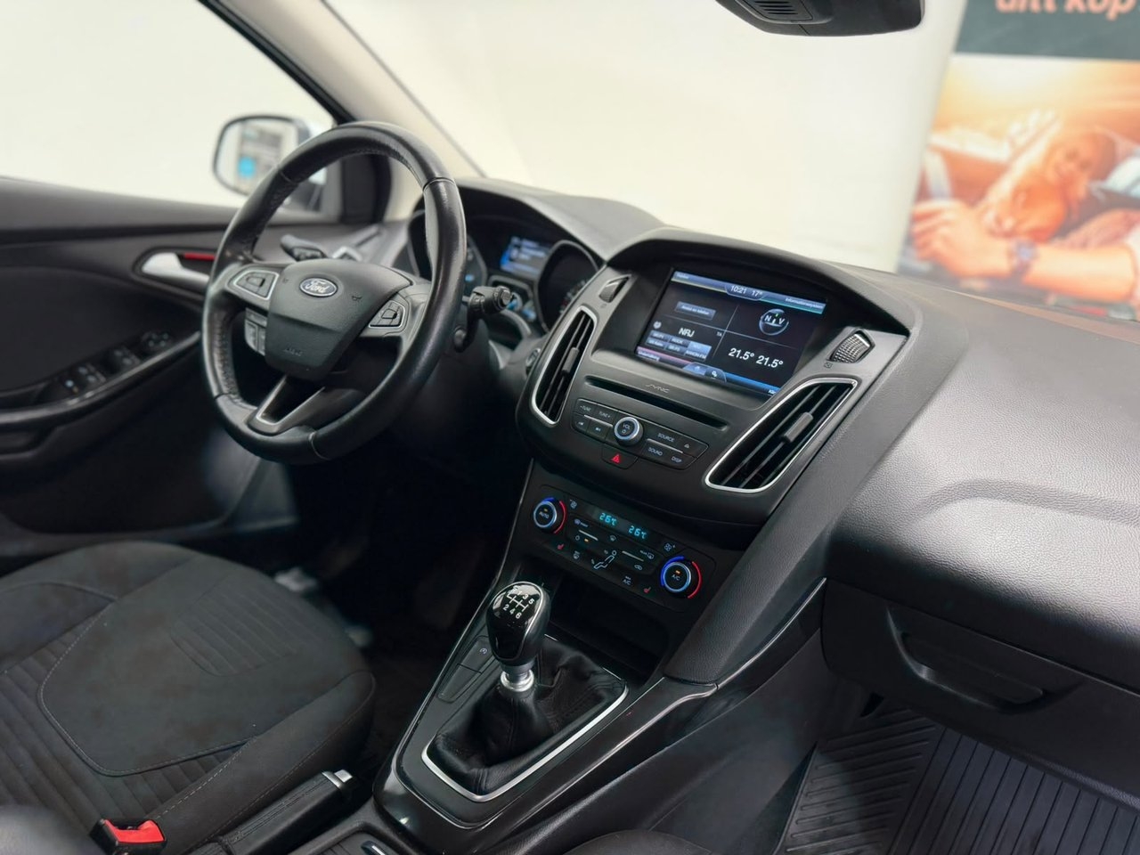 Ford Focus 1.0 EcoBoost Titanium Euro 6 2016, bild 7/10