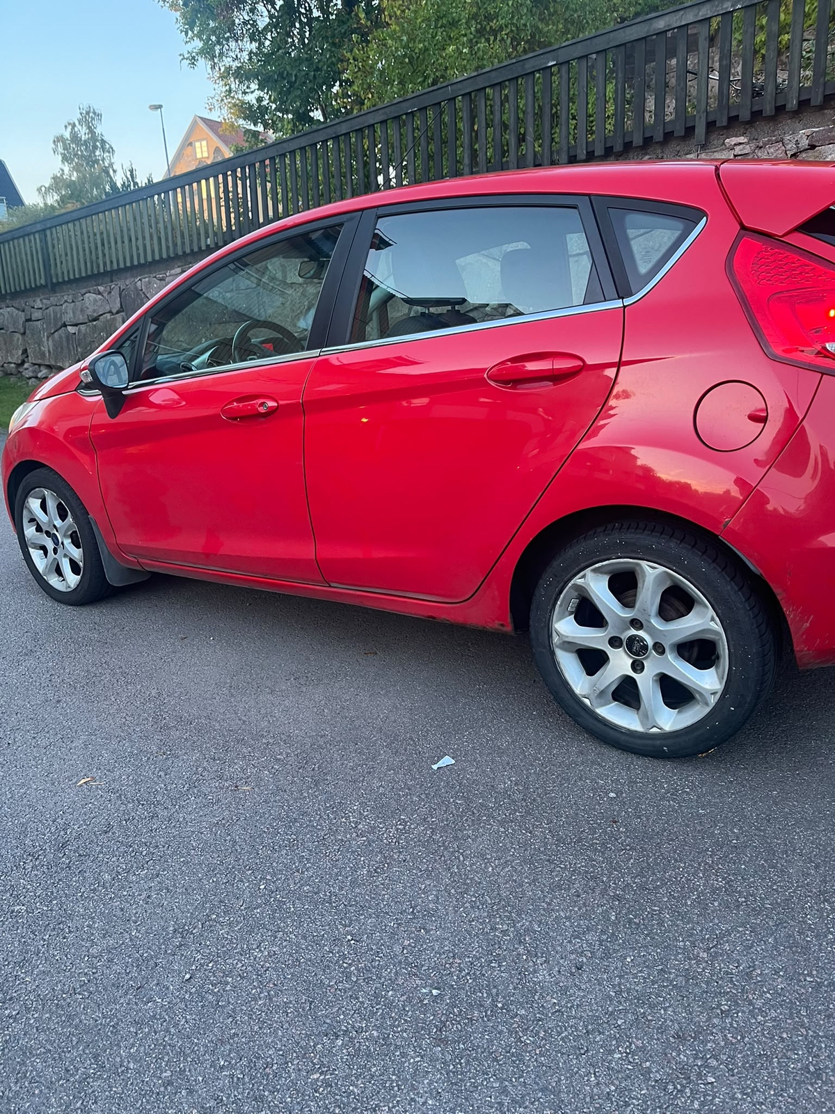 Ford Fiesta 5-dörrar 1.25 Manuell 2012, bild 2/9