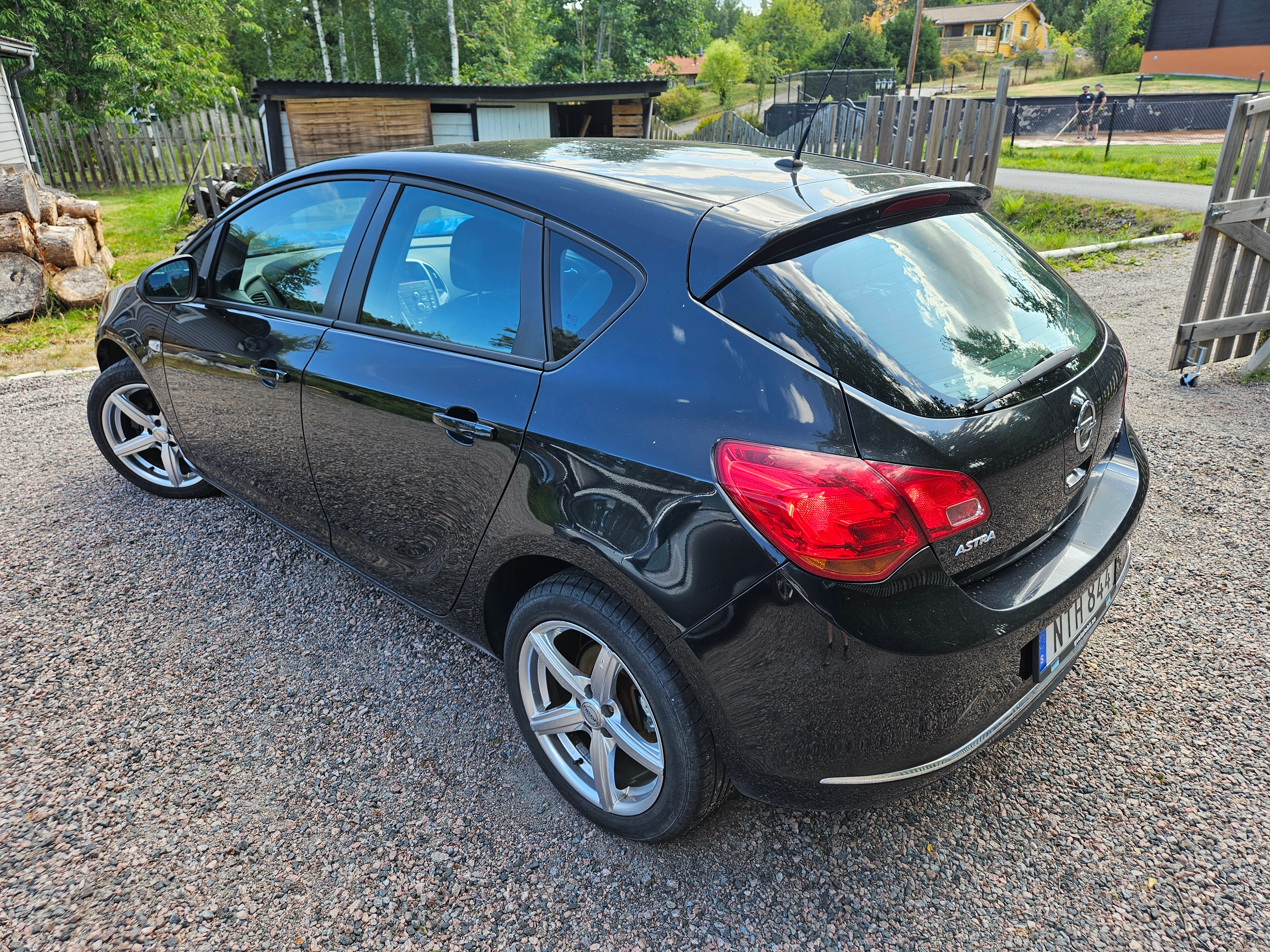 Opel Astra 1.4 Turbo Manuell 2015, bild 2/10