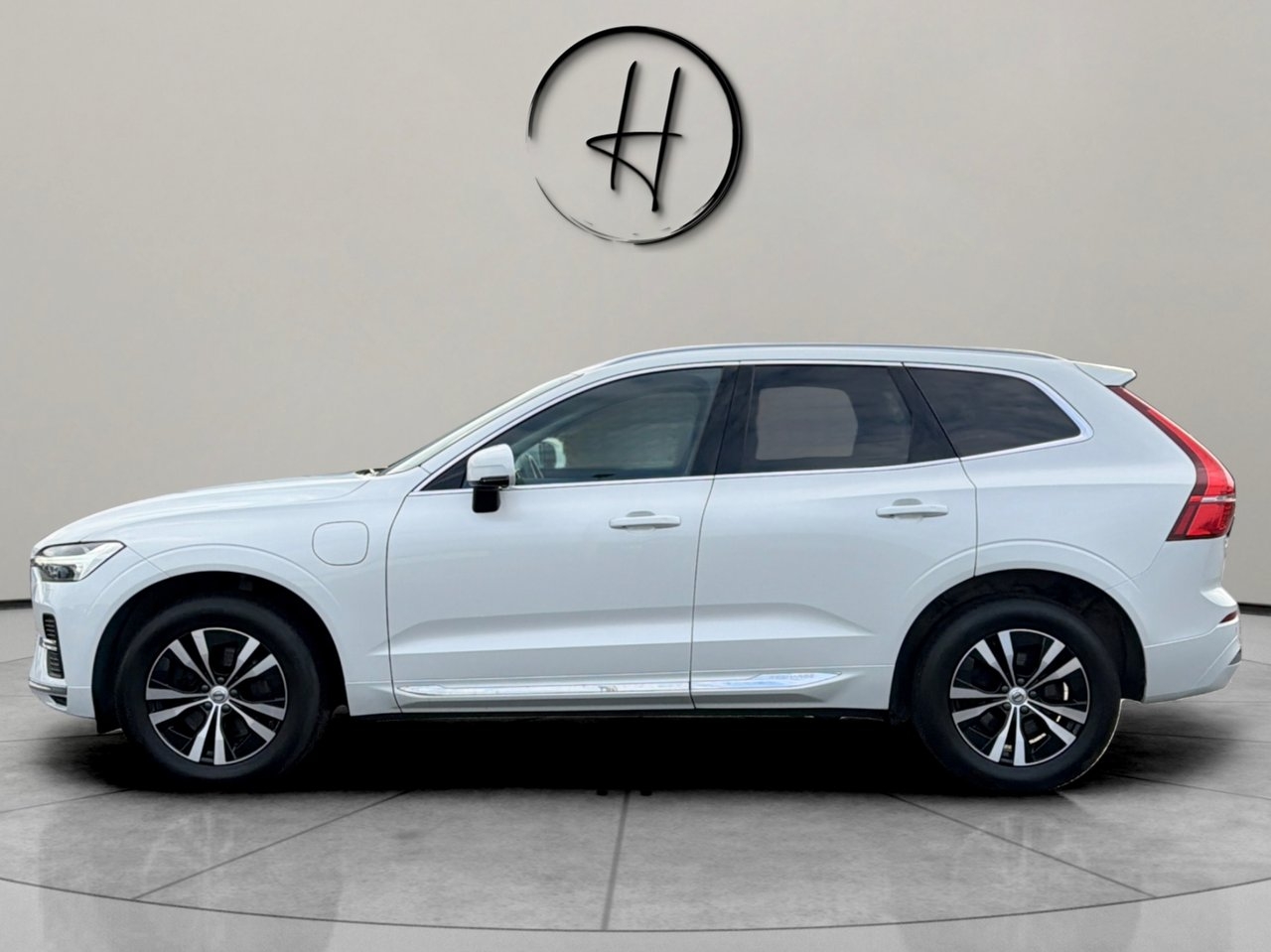 Volvo XC60 2023, photo 5/10