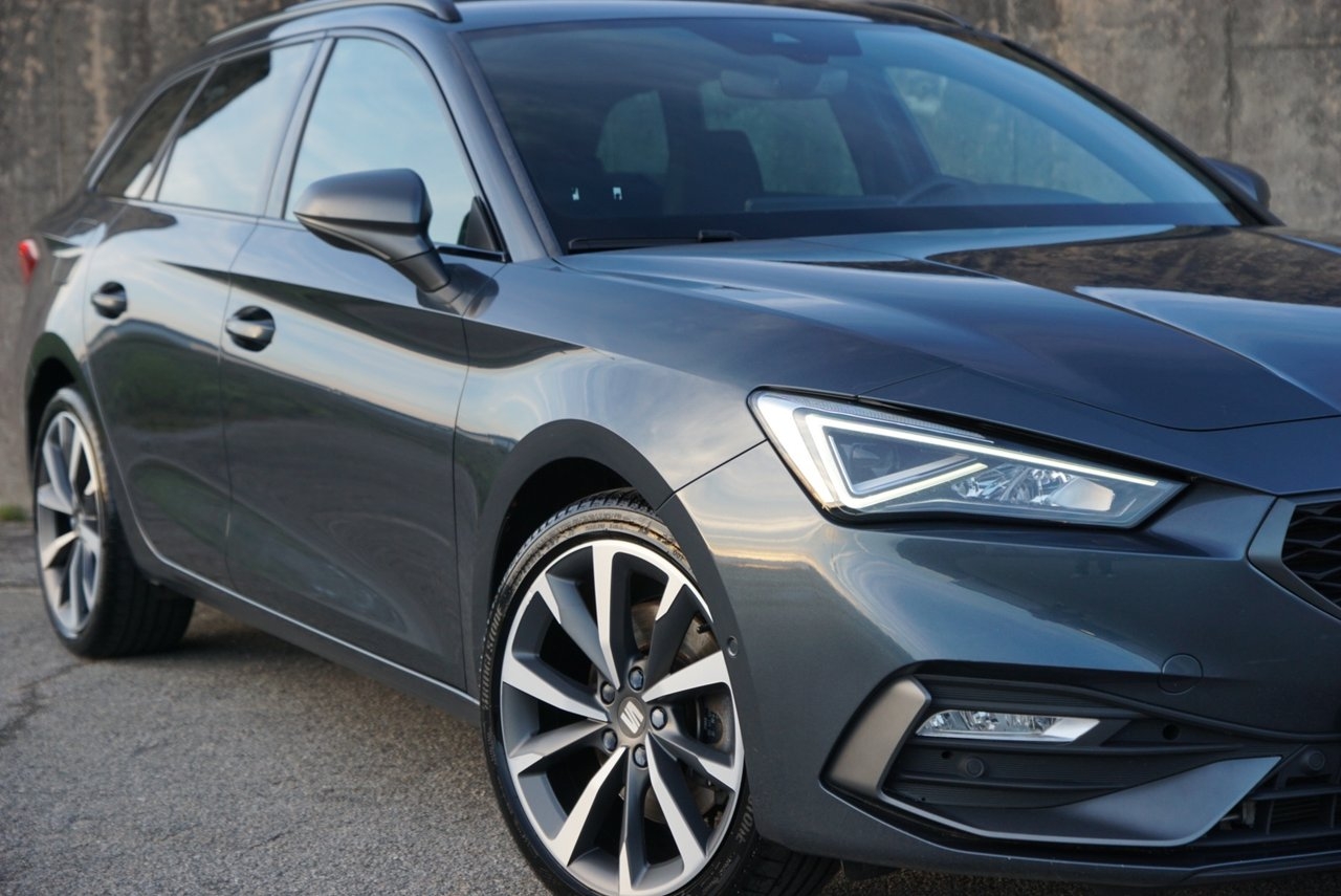 Seat Leon 2020, photo 2/10